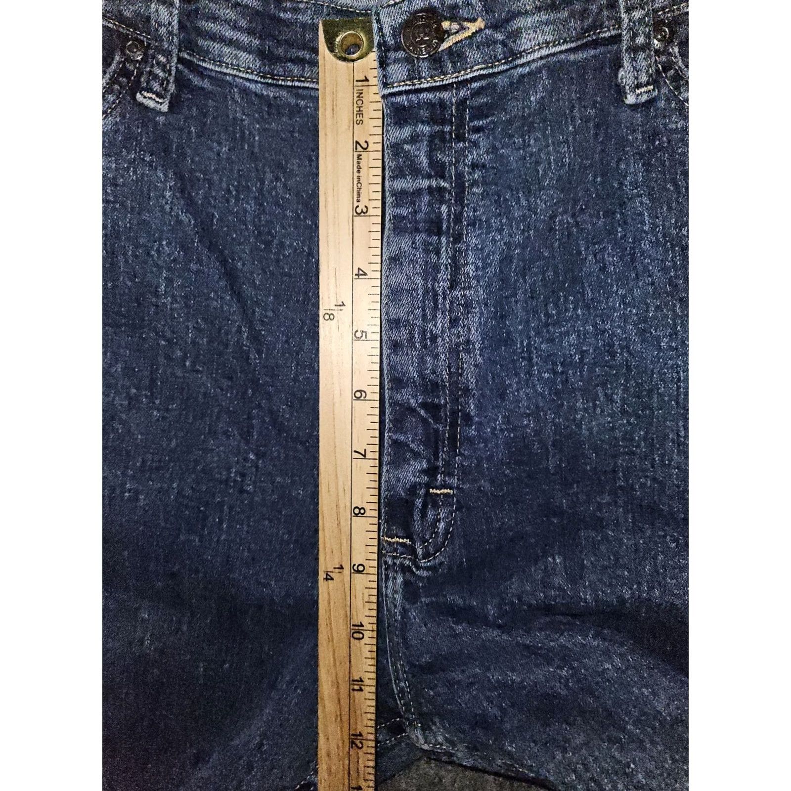 Wrangler Wrangler Jeans Men 38x30 Straight Leg High Rise Dark Blue Denim Workwear Wrangler USA Pockets Comfort Easy Care Regular Inseam 29" 38x30 Size US 38 / EU 54 - 4 Thumbnail
