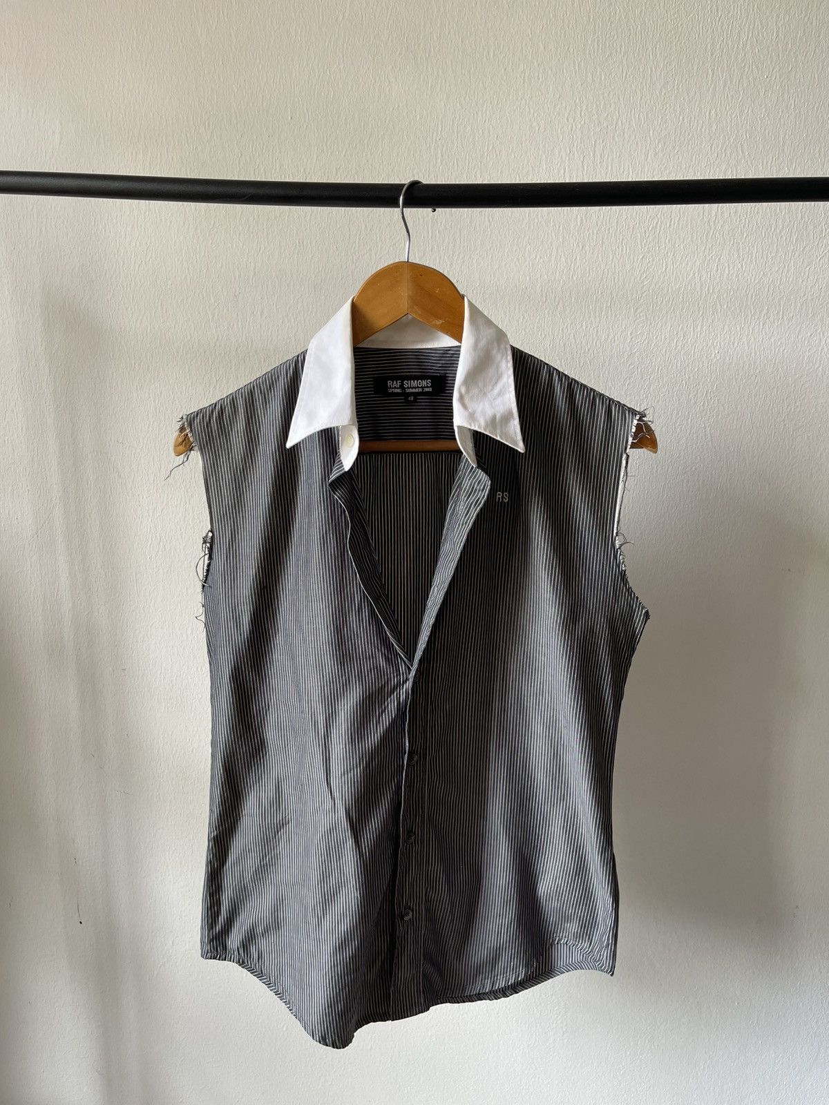 Raf Simons S/S 2003 Raf Simons 'Consumed' Cut Off Sleeve Size US S / EU 44-46 / 1 - 2 Thumbnail