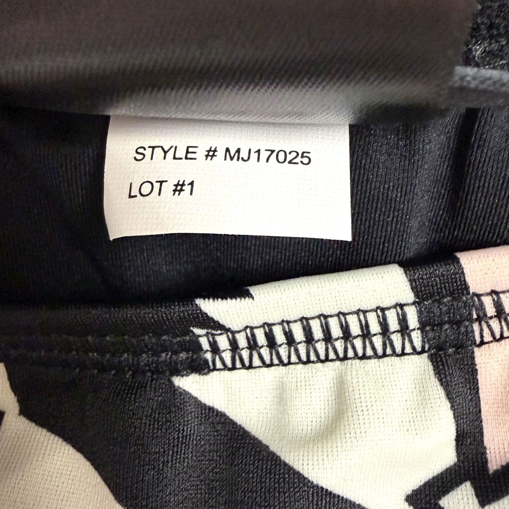 Marc by Marc Jacobs Marc by Marc Jacobs Bikini Bottom L Black Geometric Print Classic Resort Swimwear Beach Womens Boys Girls Size 36" / US 14 / IT 50 - 7 Thumbnail