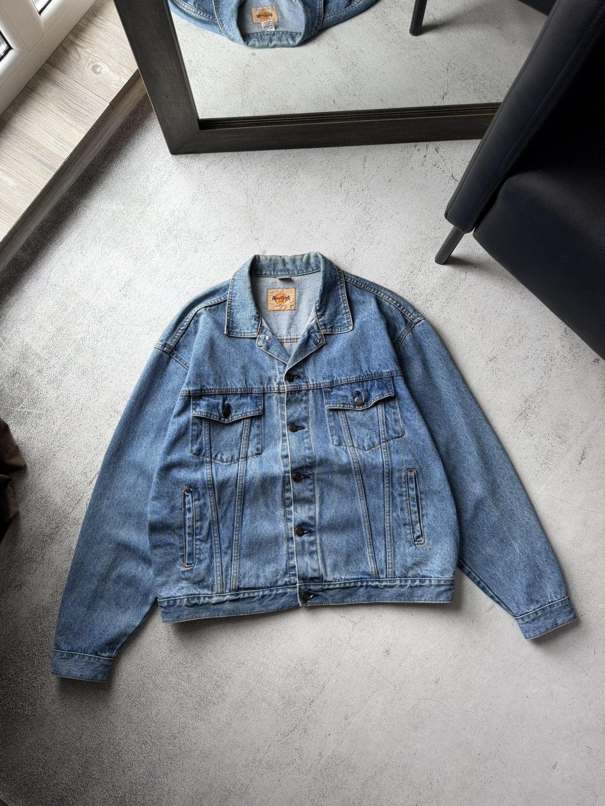 Hard Rock Cafe Hard Rock Cafe New York Vintage True Denim Blue Jeans Jacket Size US XL / EU 56 / 4 - 3 Thumbnail