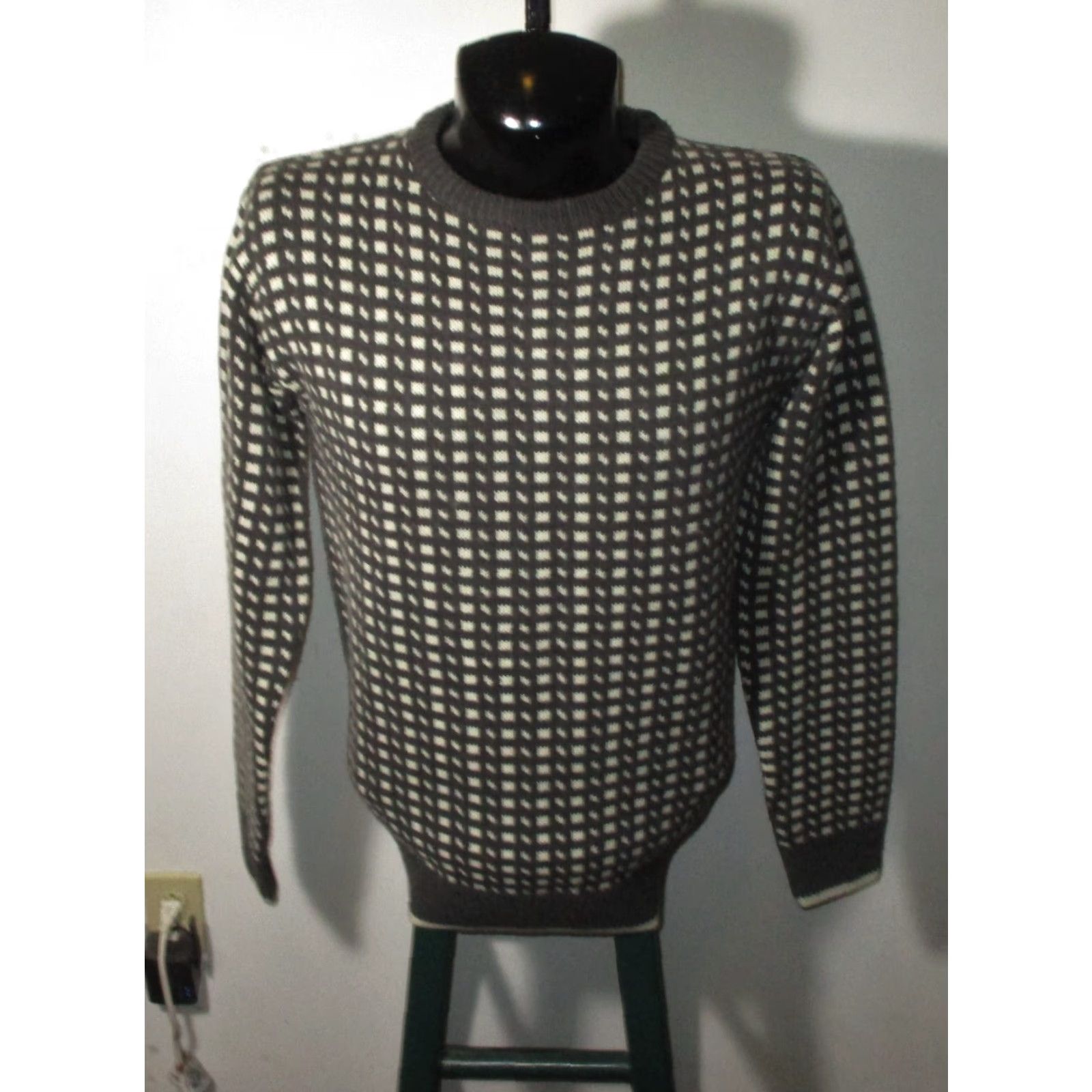 Vintage NORD Wool Crew Neck Sweater Men's M Brown Long Sleeve Pullover Knit Wool NWOT Vintage No (adjusted to original words only) Size US M / EU 48-50 / 2 - 2 Thumbnail