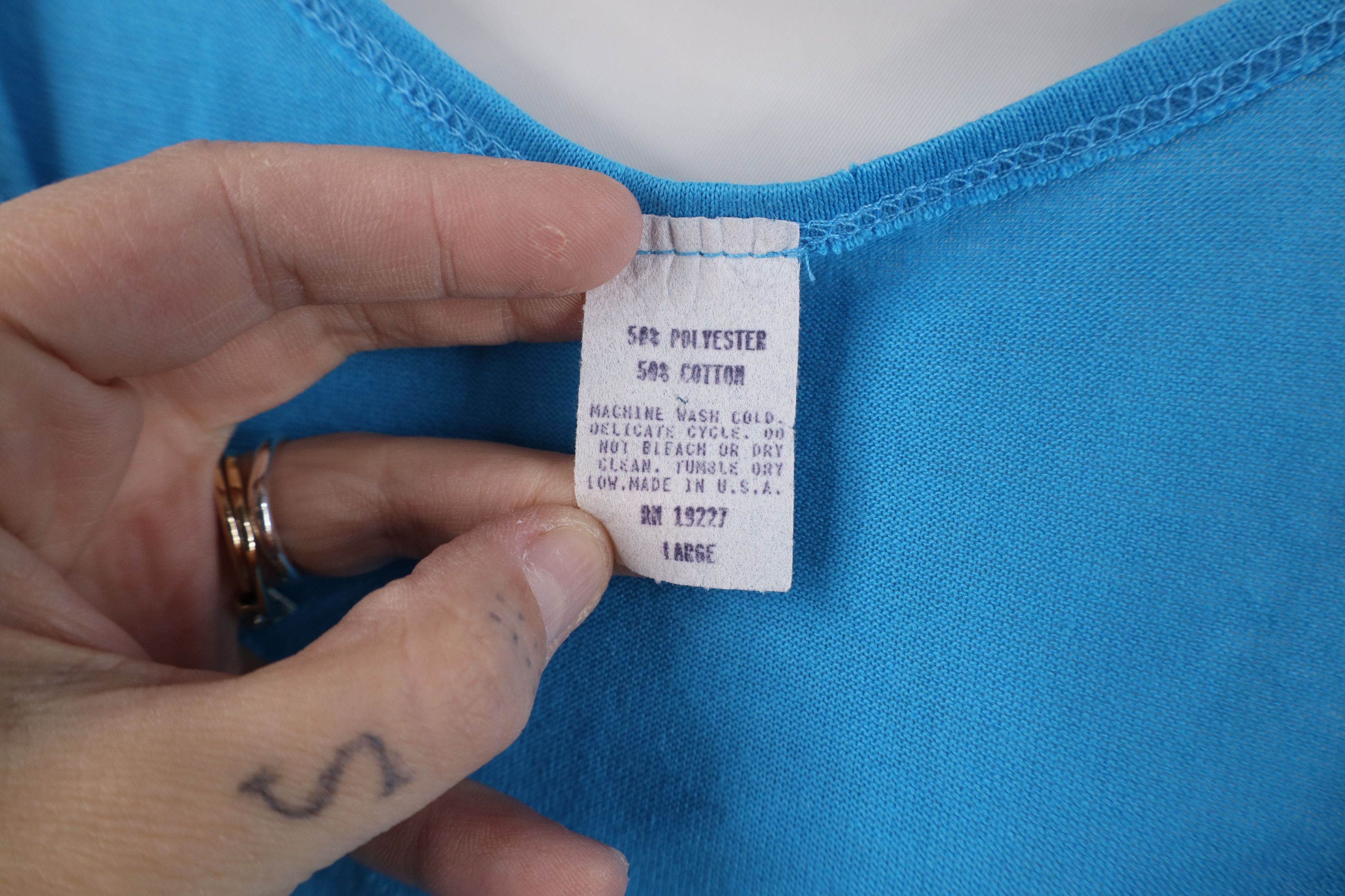 Vintage Vintage 90s Streetwear Blank Gym Tank Top T-Shirt Blue USA Size US L / EU 52-54 / 3 - 7 Thumbnail