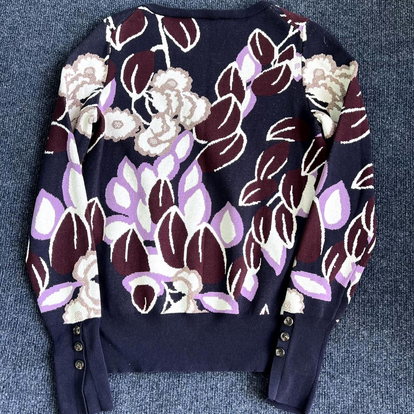Ann Taylor Ann Taylor Sweater Womens Small Navy Purple Floral Knit Button Cuff Pullover Size S / US 4 / IT 40 - 2 Thumbnail