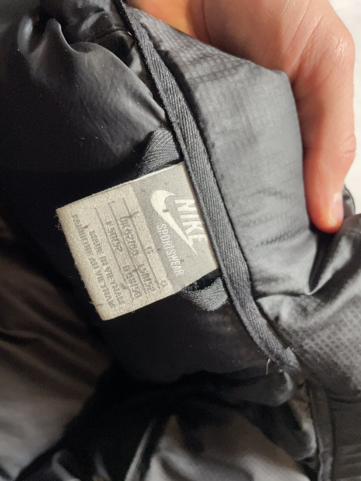 Nike Vintage Down Puffer Jacket Nike Swoosh Y2K Drill 550 Size US L / EU 52-54 / 3 - 14 Thumbnail