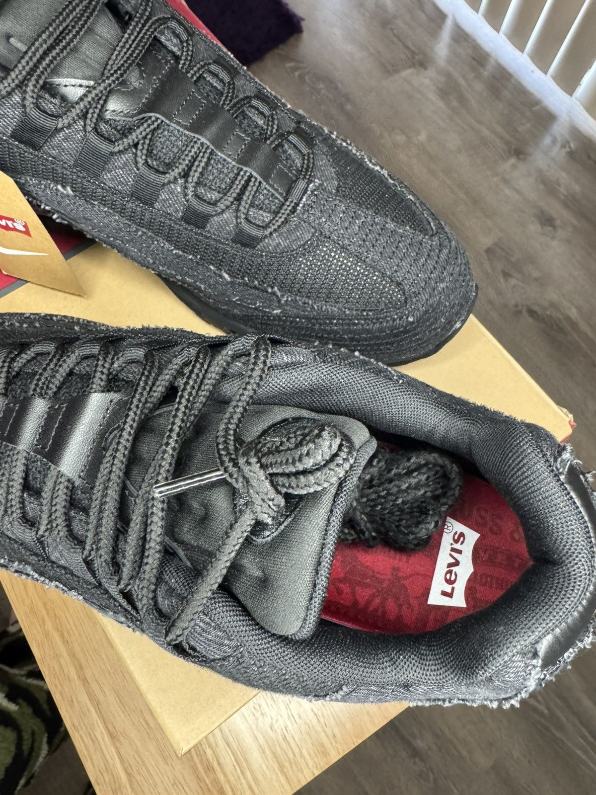 Levi's × Nike Nike x Levi’s Air Max 95 OG ‘Black Anthracite’ Size US 14 / EU 47 - 4 Thumbnail