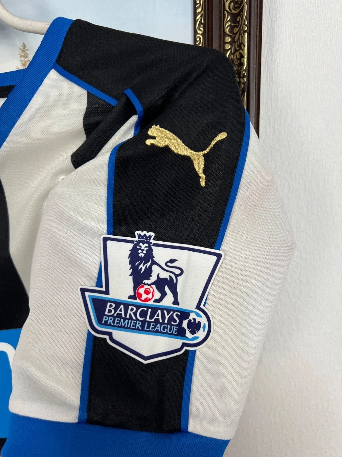 Puma Newcastle Home football shirt 2015 Soccer Puma Jersey Trikot Size US S / EU 44-46 / 1 - 4 Thumbnail