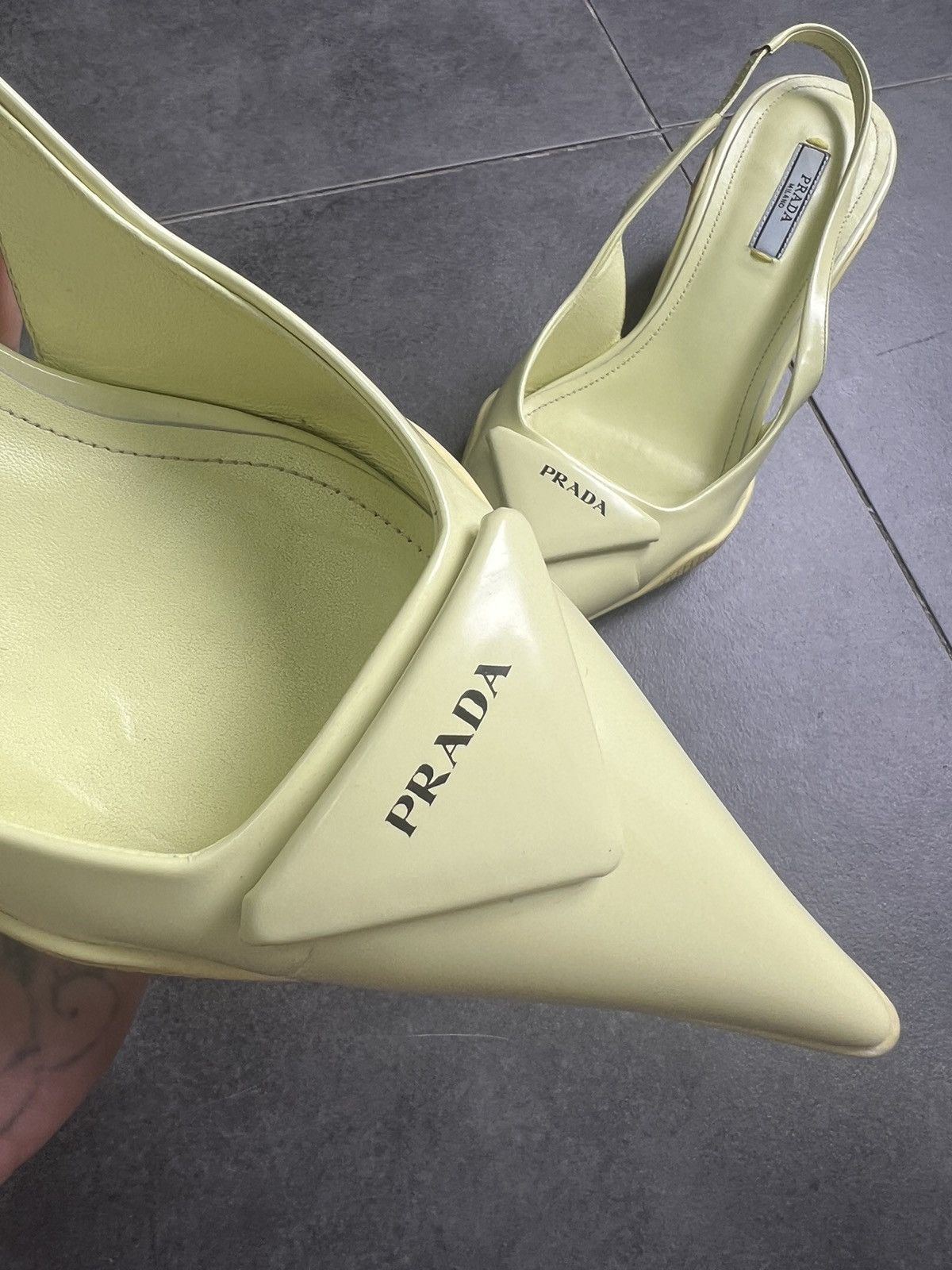 Prada RAF Simons Prada Green Patent Pointed Toe Slingback Pumps Size US 7 / IT 37 - 4 Thumbnail
