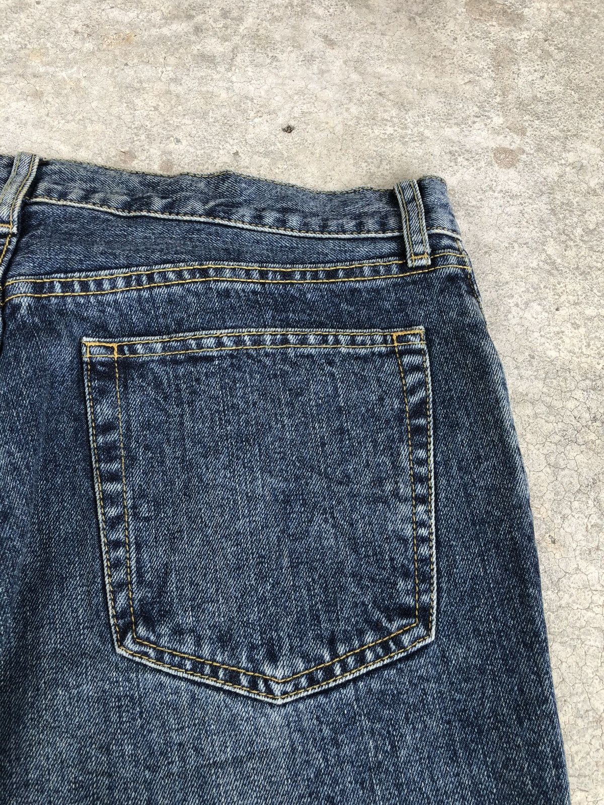 If Six Was Nine Japanese Uniqlo Flared Jeans Distressed Bootcut Size US 33 - 17 Thumbnail