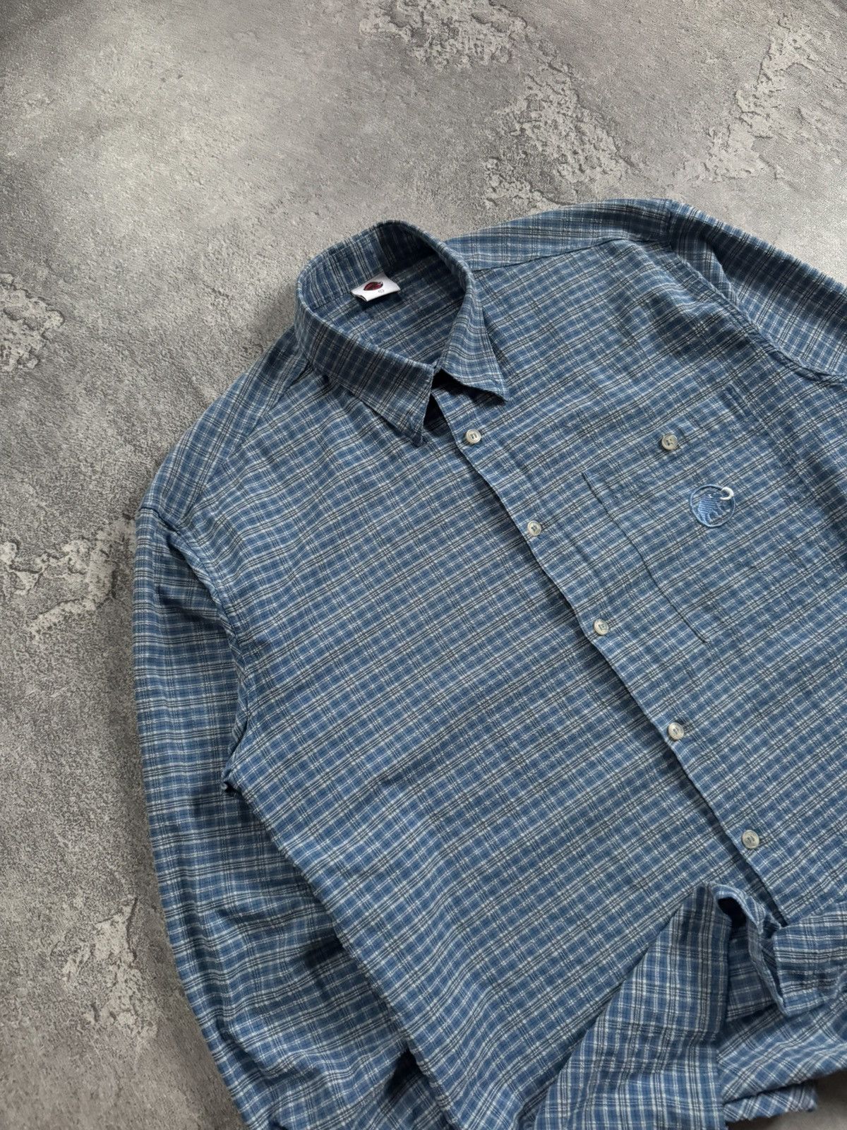 Mammut Mammut L outdoor Chekered shirt button up long sleeve Size US L / EU 52-54 / 3 - 2 Thumbnail