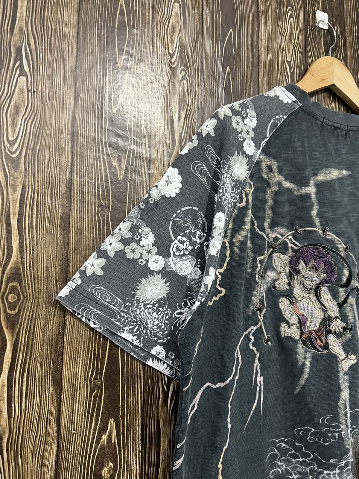 Karakuri Tamashii Vintage Karakuri Tamashi Japanese Embroidery Tshirt Size US XL / EU 56 / 4 - 4 Thumbnail