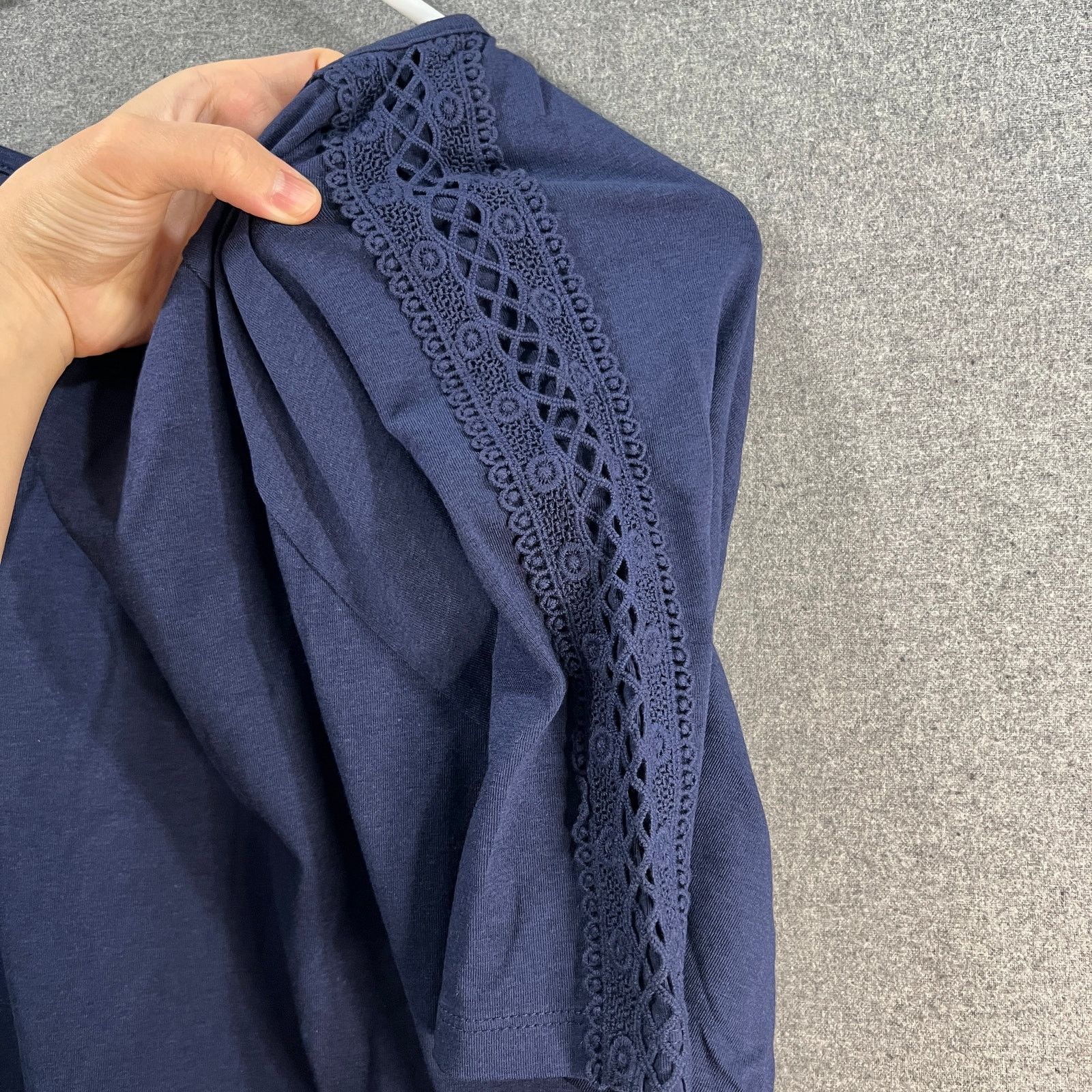 Denim & Co. Denim & Co. Jersey Split V-Neck Short Sleeve Top Size M / US 6-8 / IT 42-44 - 9 Thumbnail