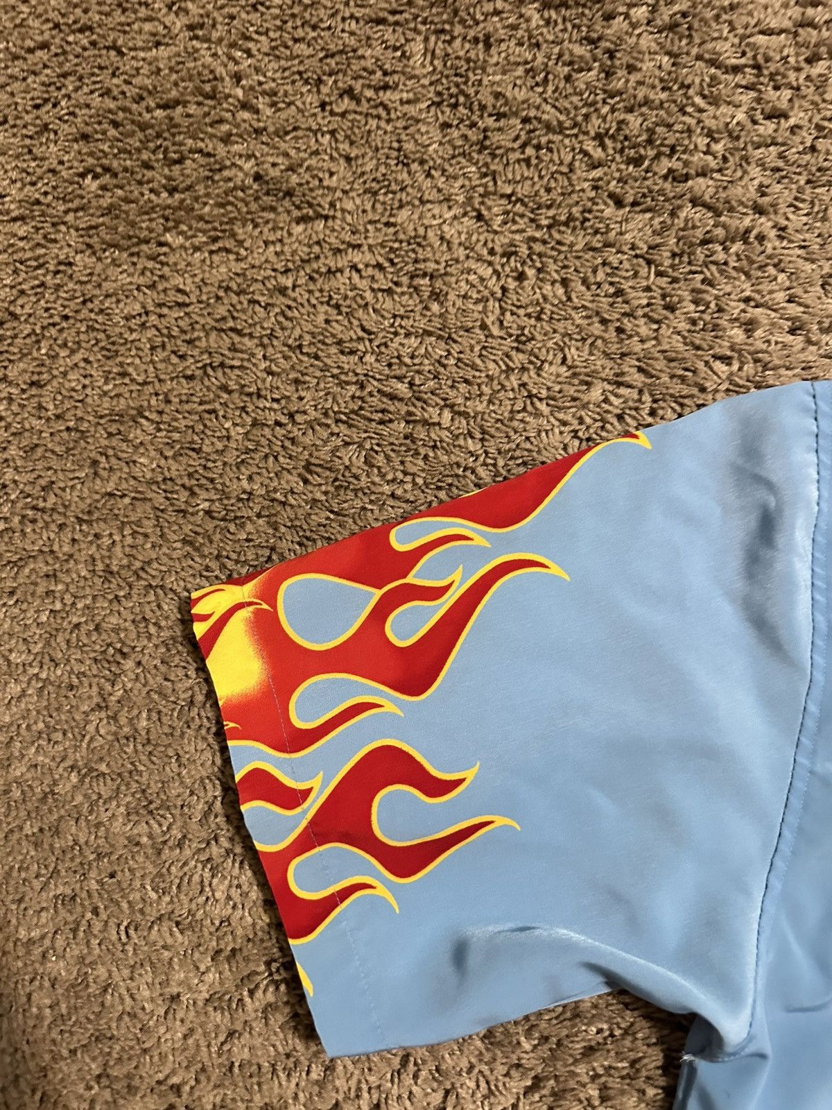 JNCO Vintage JNCO Jeans “triple blue flame” shirt 90s size large Size US L / EU 52-54 / 3 - 3 Thumbnail