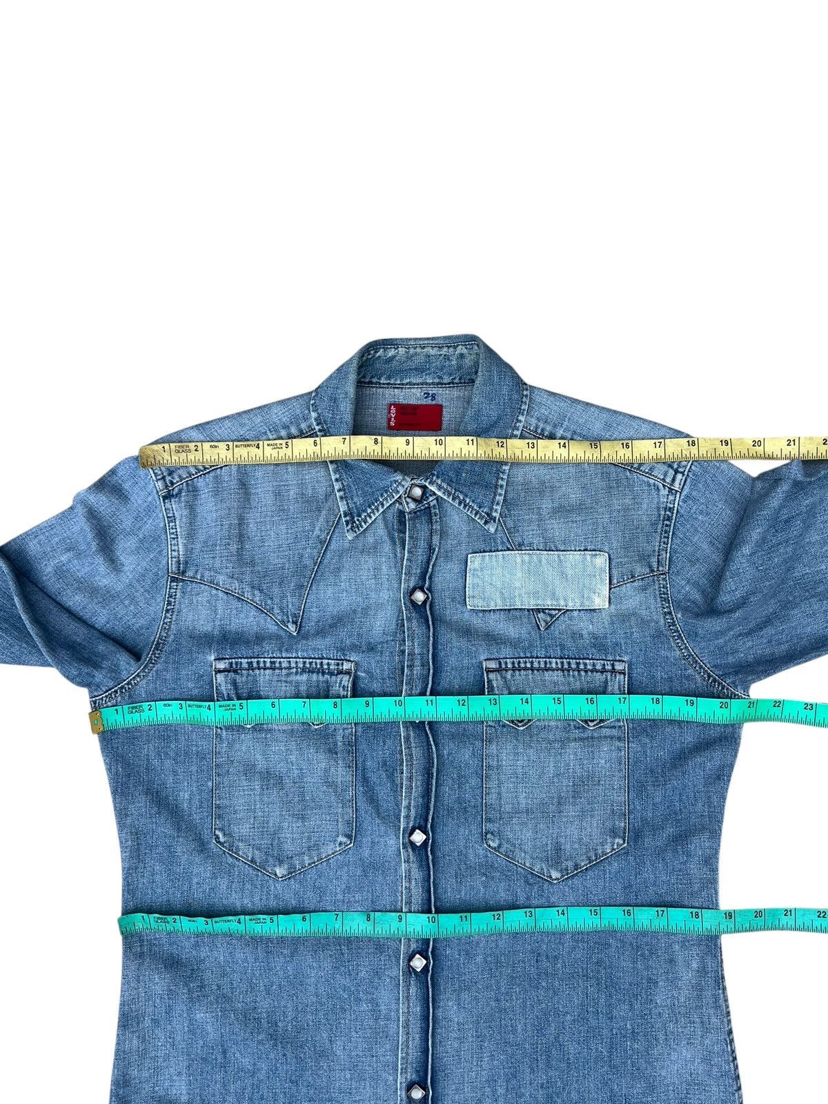Levi's VTG 2002 Levi’s Red Tab Distressed Fade Denim Western Shirt Size US M / EU 48-50 / 2 - 4 Thumbnail