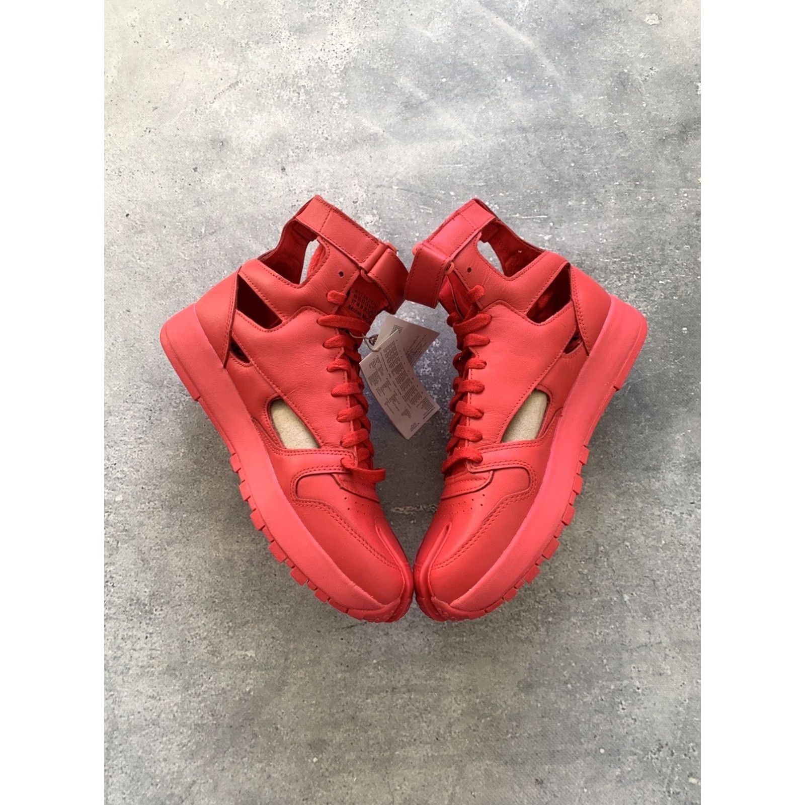 Maison Margiela MAISON MARGIELA x REEBOK CLASSIC SNEAKERS TABI RED SIZE US 7.5 UK 6.5 EU 40 MEN Sneaker Size US 7 / EU 40 - 3 Thumbnail