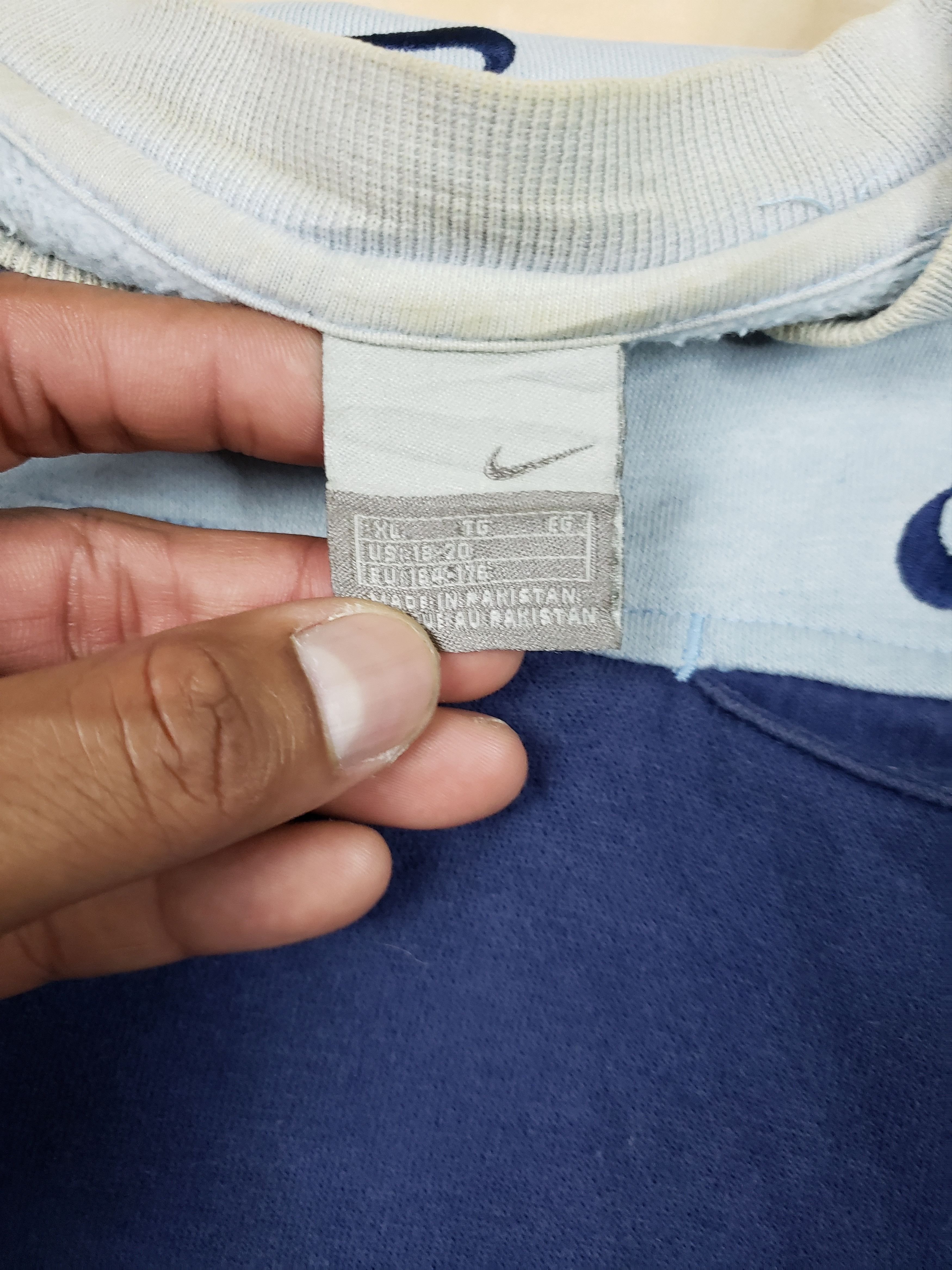 Nike × Vintage Vintage Nike Small Swoosh Faded Size US S / EU 44-46 / 1 - 8 Thumbnail