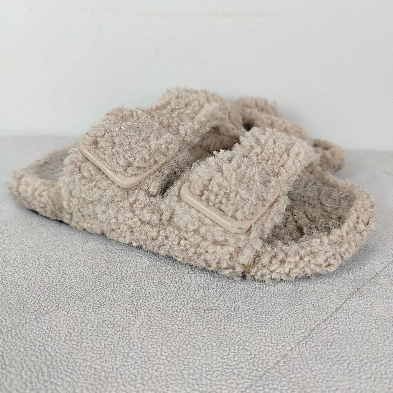 Balenciaga Balenciaga Mallorca Faux Shearling Buckle Sandals Womens 37 Size US 7 / IT 37 - 1 Thumbnail