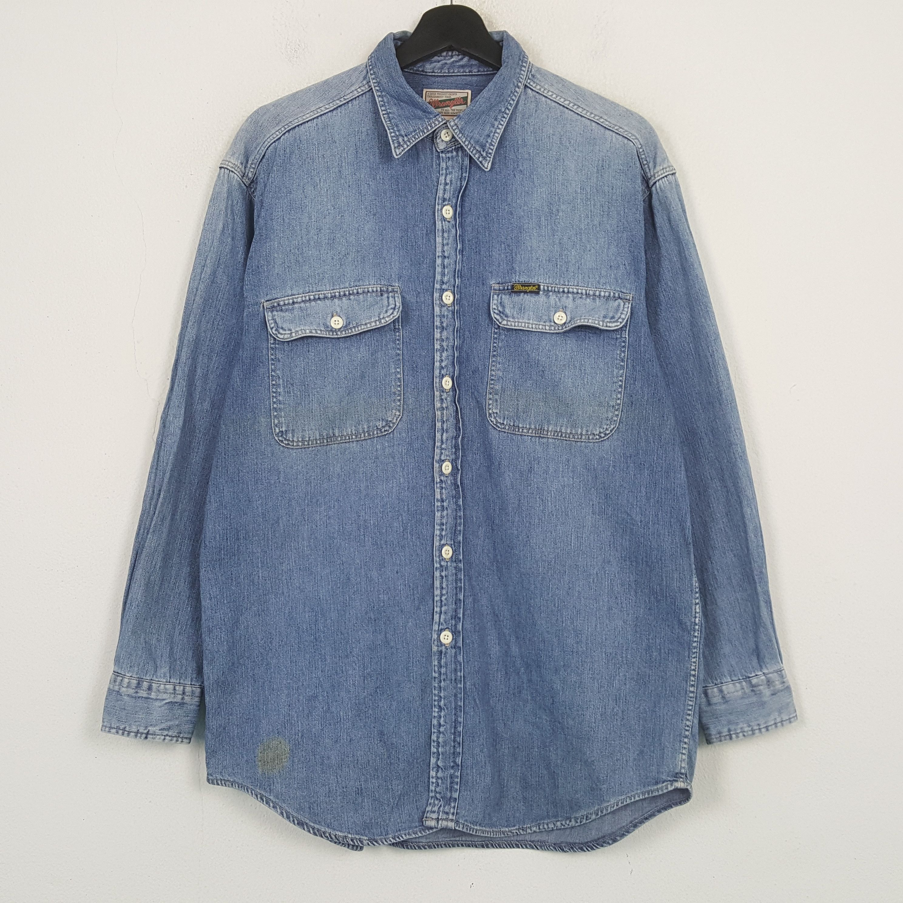 Wrangler Wrangler Classic Style Jacket C301N68 Size US L / EU 52-54 / 3 - 1 Thumbnail