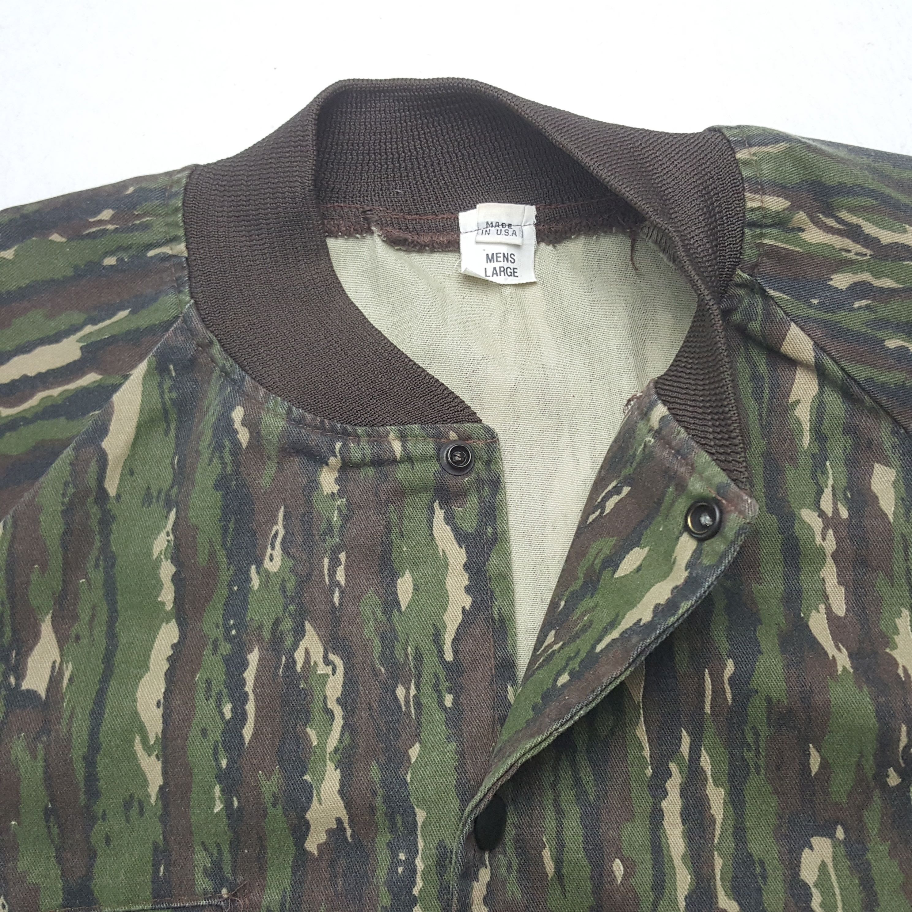 Japanese Brand Vintage Real Tree Bomber Zipper Jacket Size US L / EU 52-54 / 3 - 4 Thumbnail