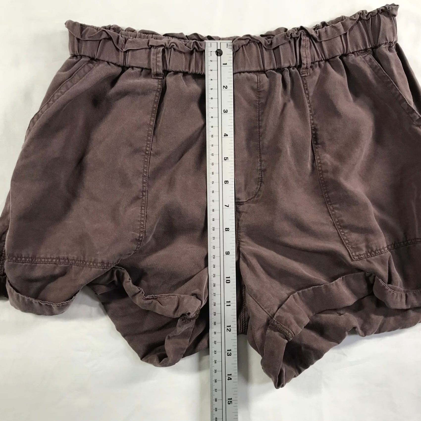 Vintage Aerie Paperbag Waist Shorts Mauve Brown High Rise Pockets Cuffed Relaxed Womens Medium Size 28" / US 6 / IT 42 - 3 Thumbnail