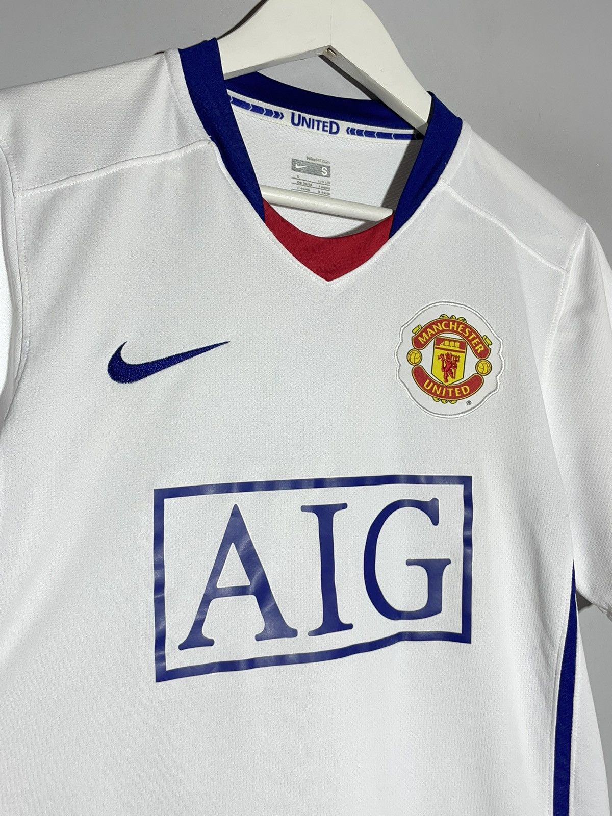Nike #17 Nani Manchester United Nike 2009/10 Third Football Shirt Size US S / EU 44-46 / 1 - 4 Thumbnail
