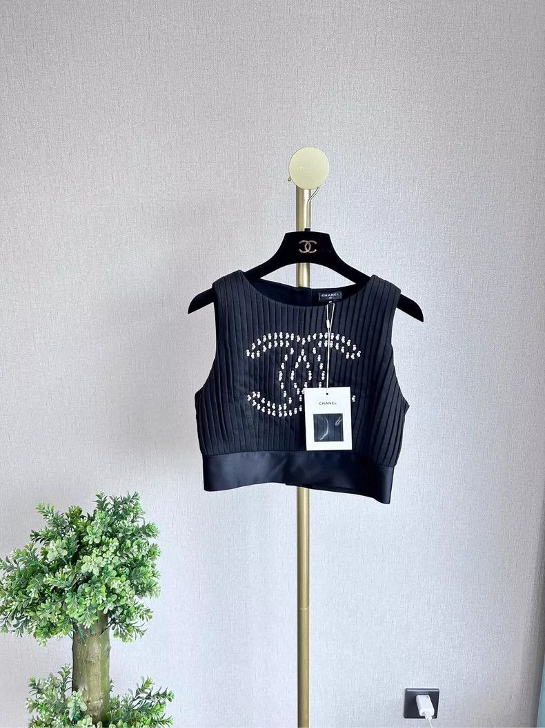 Chanel Chanel 22 Beaded Sleeveless Top - dmc Size US S / EU 44-46 / 1 - 1 Thumbnail