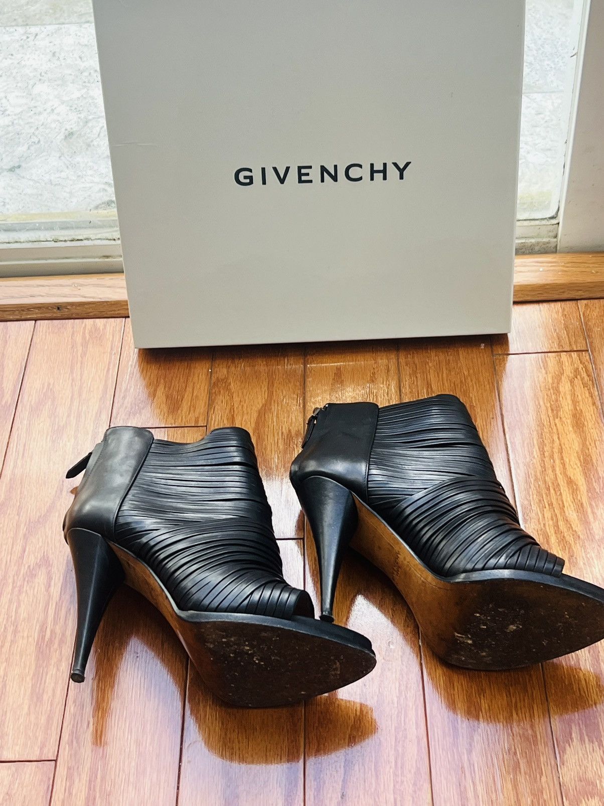 Givenchy Givenchy ankle boots Size US 6 / IT 36 - 3 Thumbnail