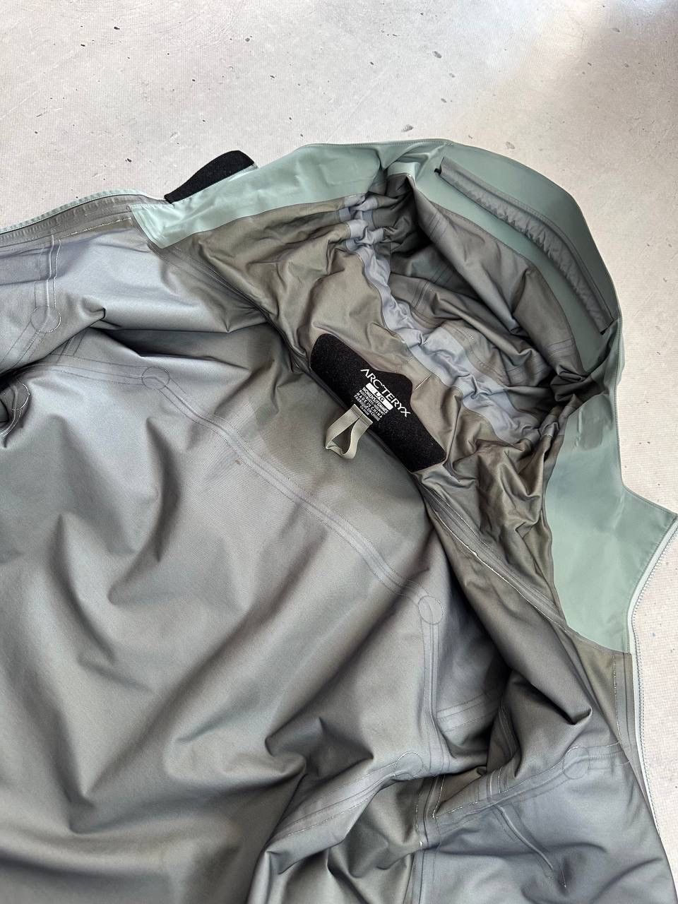 Arc'teryx Arc’teryx Zeta LT Gore-Tex Jacket Women’s L Shell Green Rare Size L / US 10 / IT 46 - 12 Thumbnail