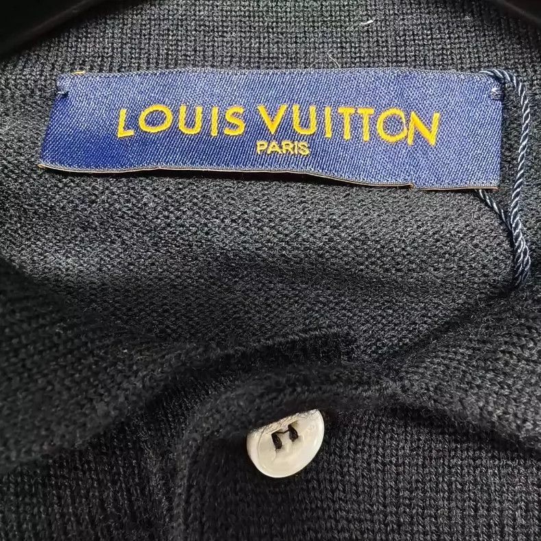 Louis Vuitton louis vuitton peace dove knitwear sweater xs-2507 Size US XS / EU 42 / 0 - 3 Thumbnail
