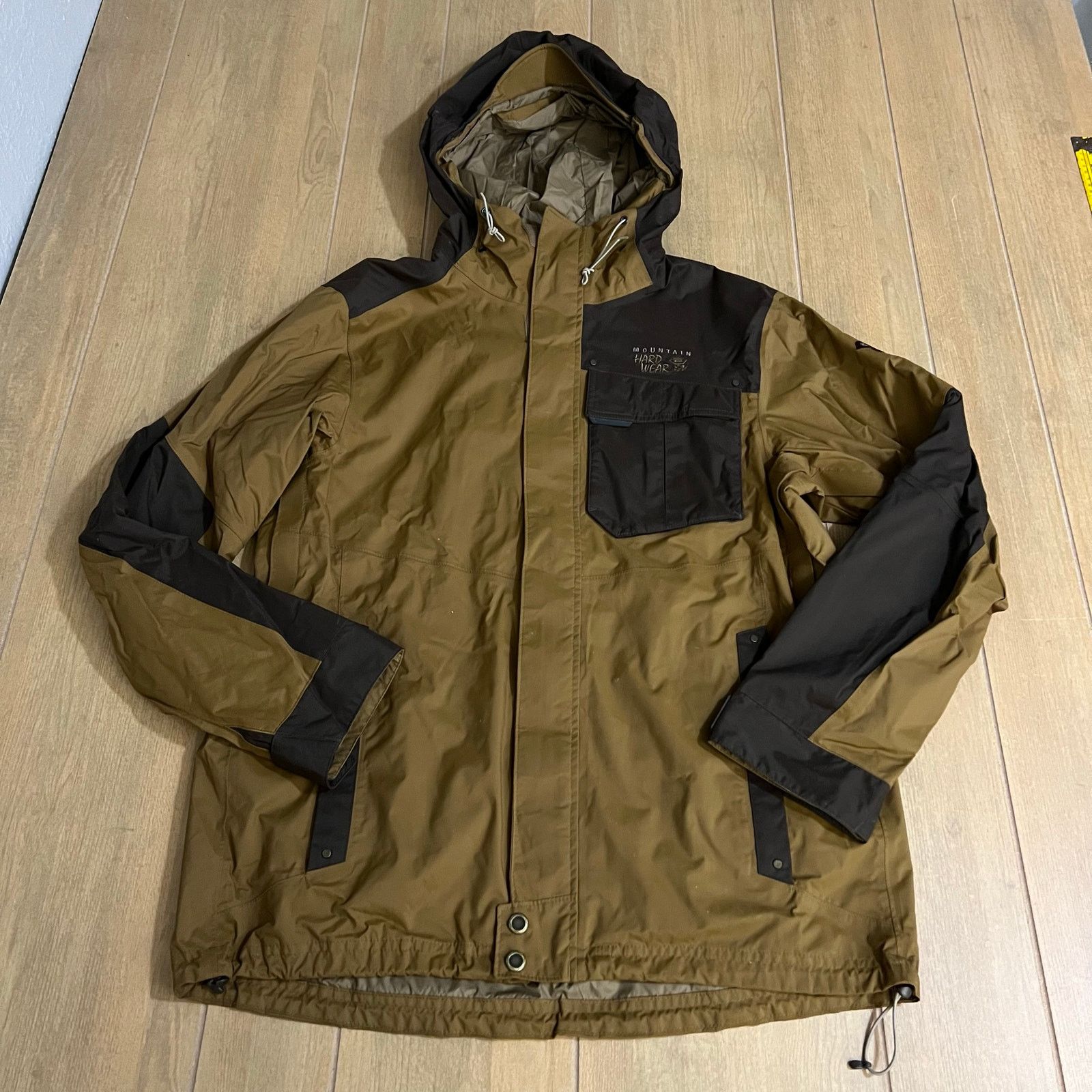 Mountain Hardwear Mountain Hardwear Dry Q Jacket Mens Sz M Brown Hooded ski Size US M / EU 48-50 / 2 - 11 Thumbnail