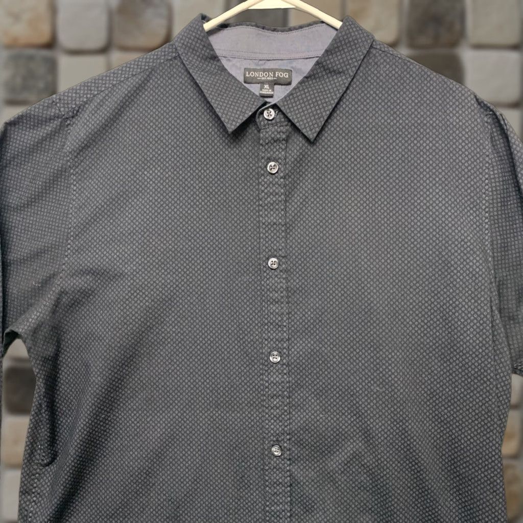 London Fog London Fog Button-Up Shirt Mens XL Black Floral Long Sleeve Size XL Size US XL / EU 56 / 4 - 1 Thumbnail