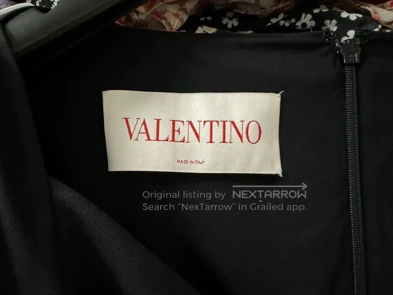 Valentino Valentino V-neck slim dress Size XS / US 0-2 / IT 36-38 - 3 Thumbnail