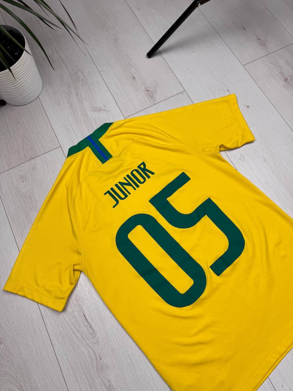 Nike Nike Brazil National Team 2018 Home Soccer Jersey T-shirt Size US S / EU 44-46 / 1 - 13 Thumbnail