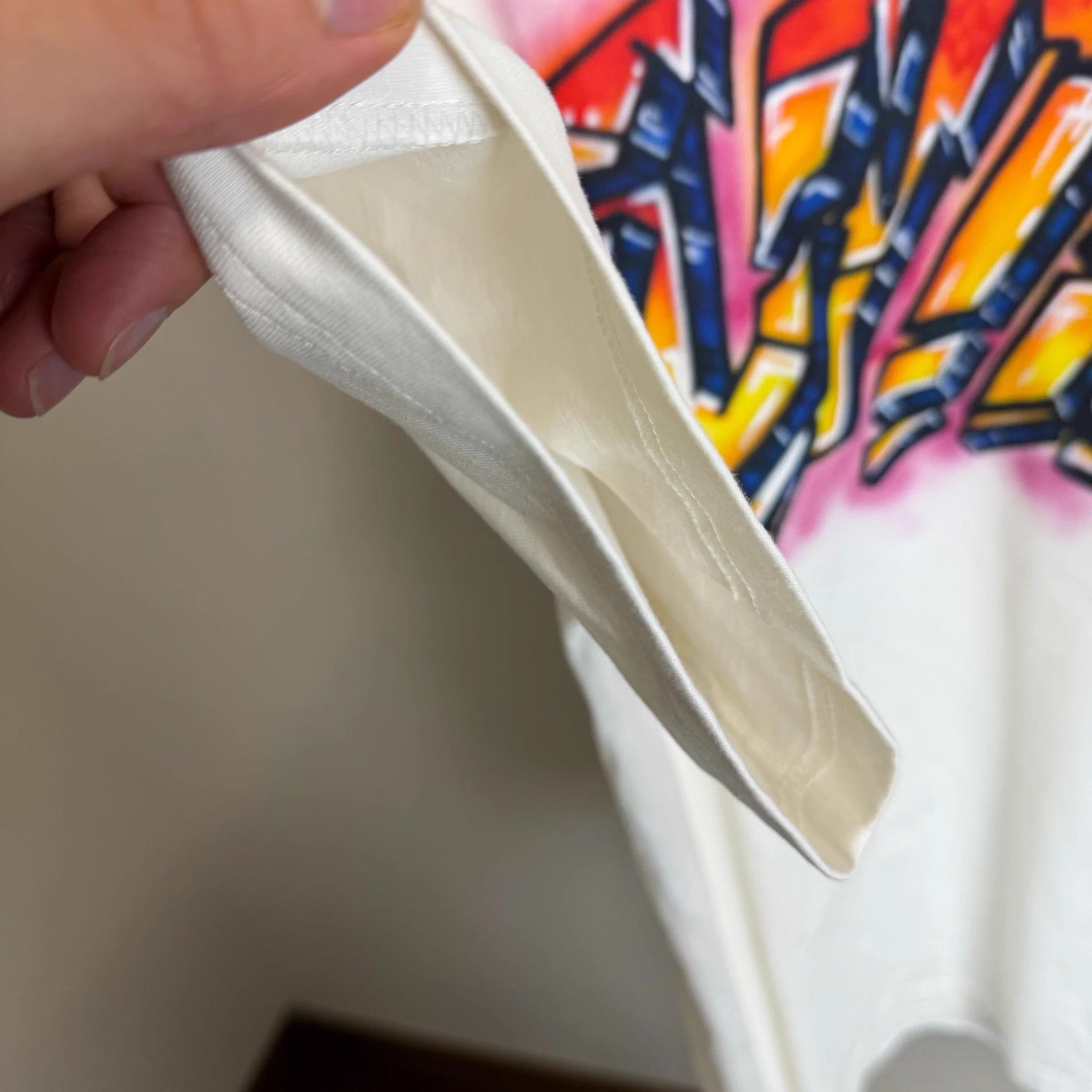 Louis Vuitton LOUIS VUITTON SS22 Logo Graffiti Short Tee Men's White Size US XXL / EU 58 / 5 - 6 Thumbnail