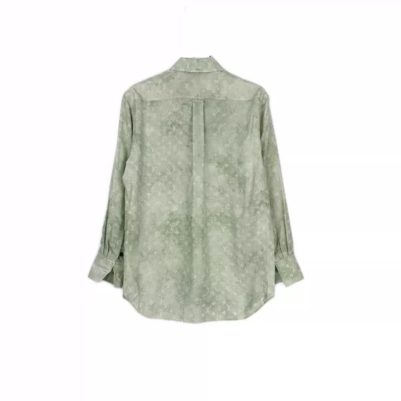 Louis Vuitton Louis Vuitton Long Sleeve Shirt Made of Old and Full Printe Size XS / US 0-2 / IT 36-38 - 2 Thumbnail