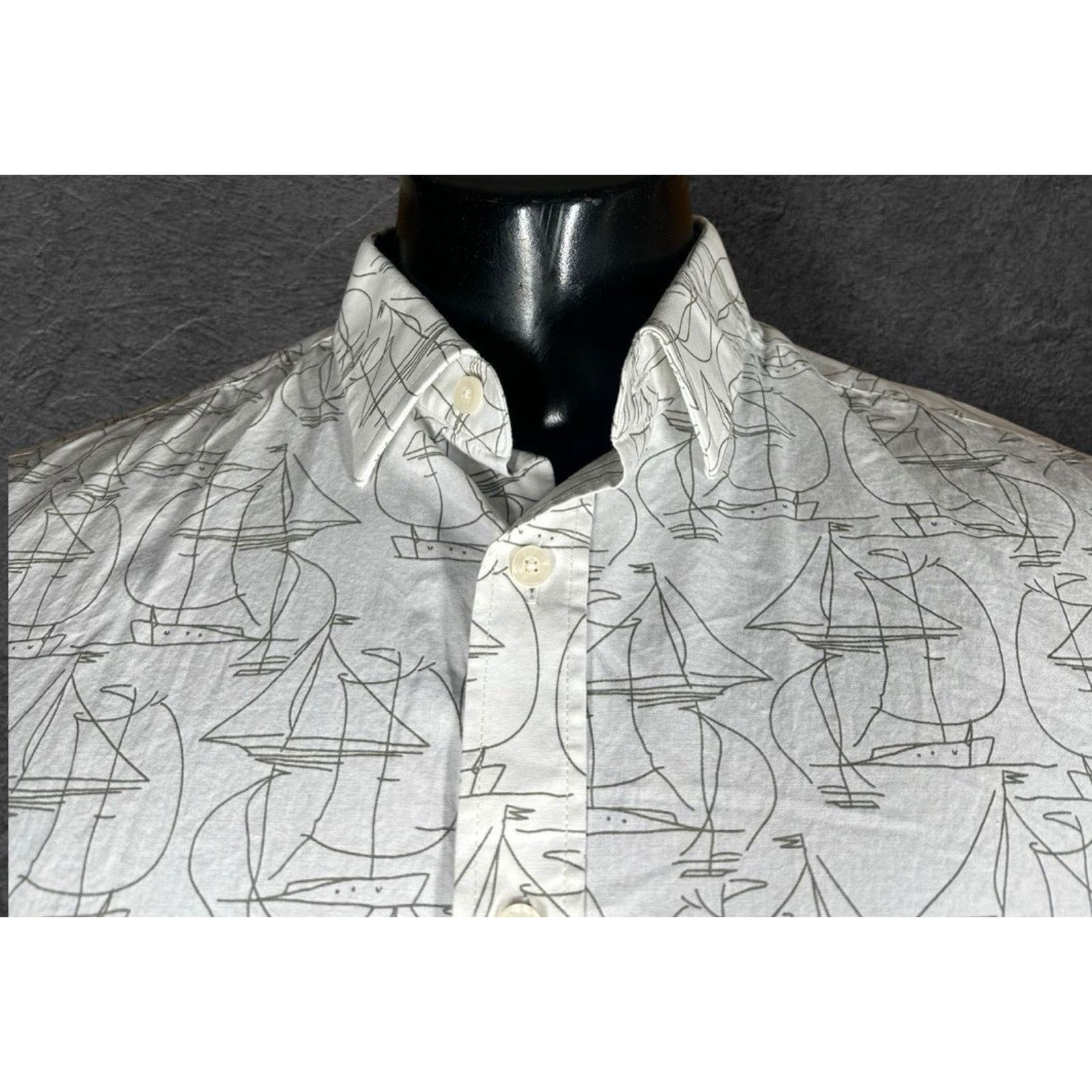 UNTUCKit UNTUCKit White Button Down Shirt Sailboat Nautical M Size US M / EU 48-50 / 2 - 3 Thumbnail
