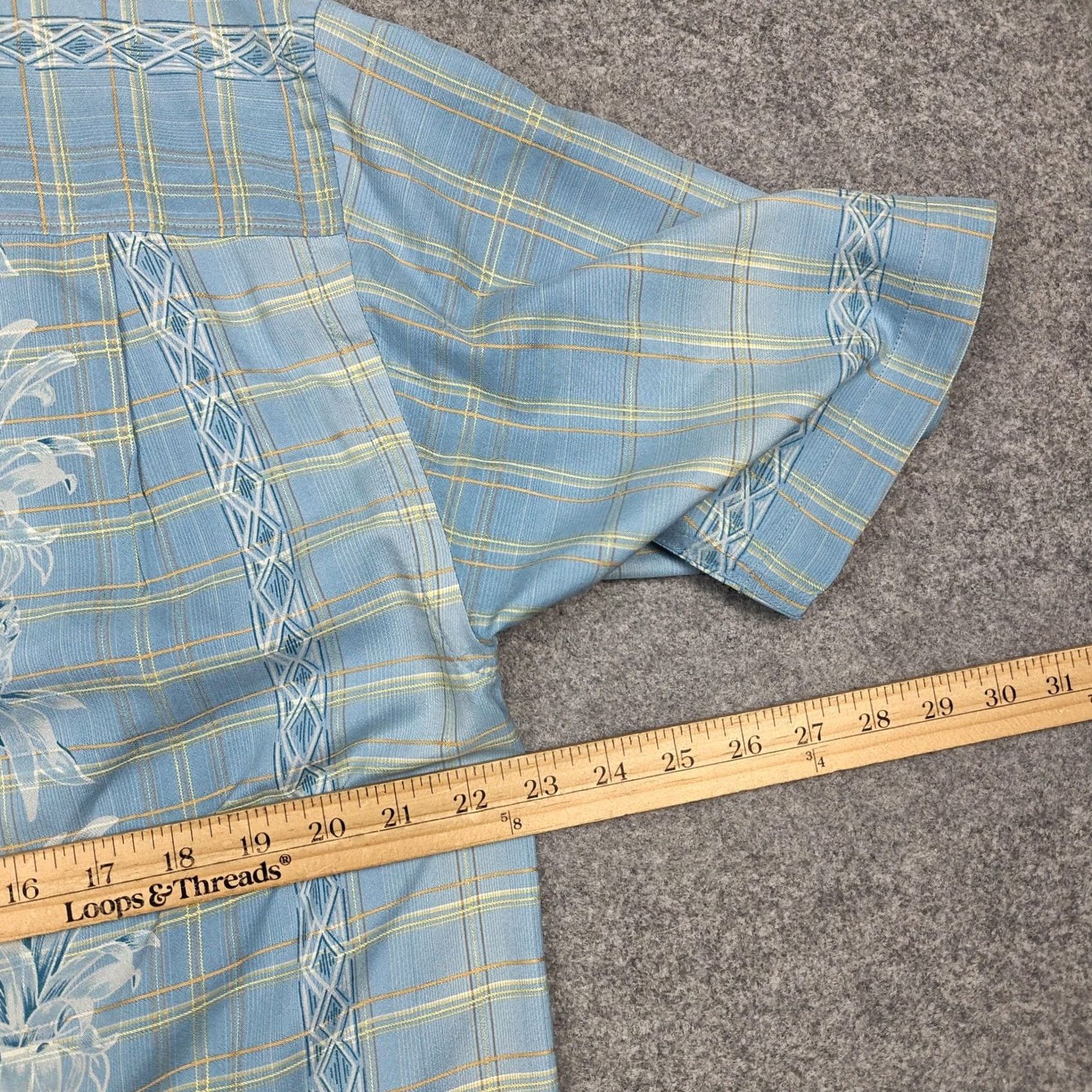 Tommy Bahama Tommy Bahama Shirt Mens M Blue Plaid Silk Short Sleeve Hawaiian Aloha Shirt Size US M / EU 48-50 / 2 - 7 Thumbnail
