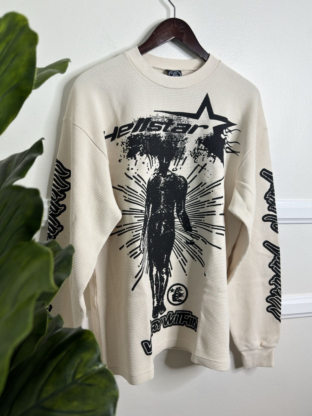 HELLSTAR Hellstar Studios Victory Thermal Cream | Grailed