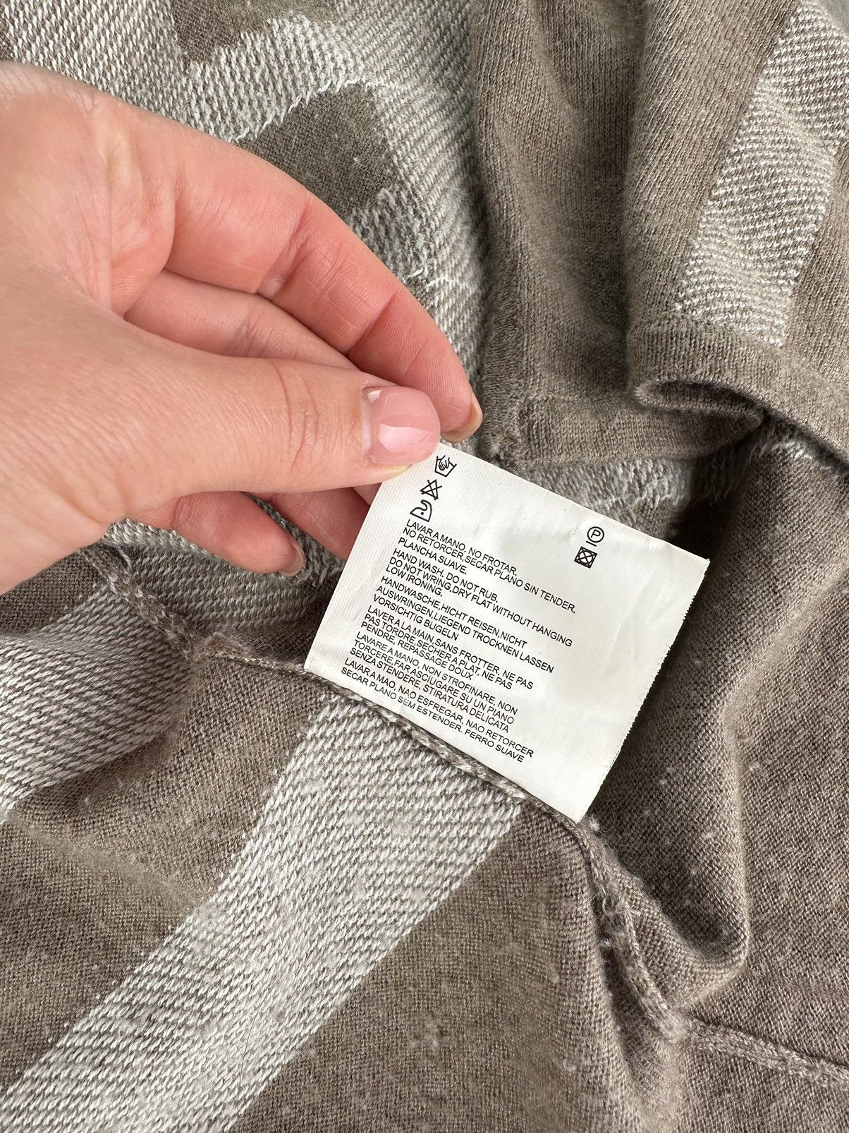 Burberry Burberry Vintage Cardigan Size M / US 6-8 / IT 42-44 - 9 Thumbnail