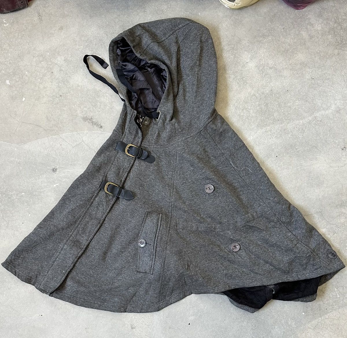 Japanese Brand THREE STRONG AVANT GARDE CAPES TOP Size US M / EU 48-50 / 2 - 1 Thumbnail