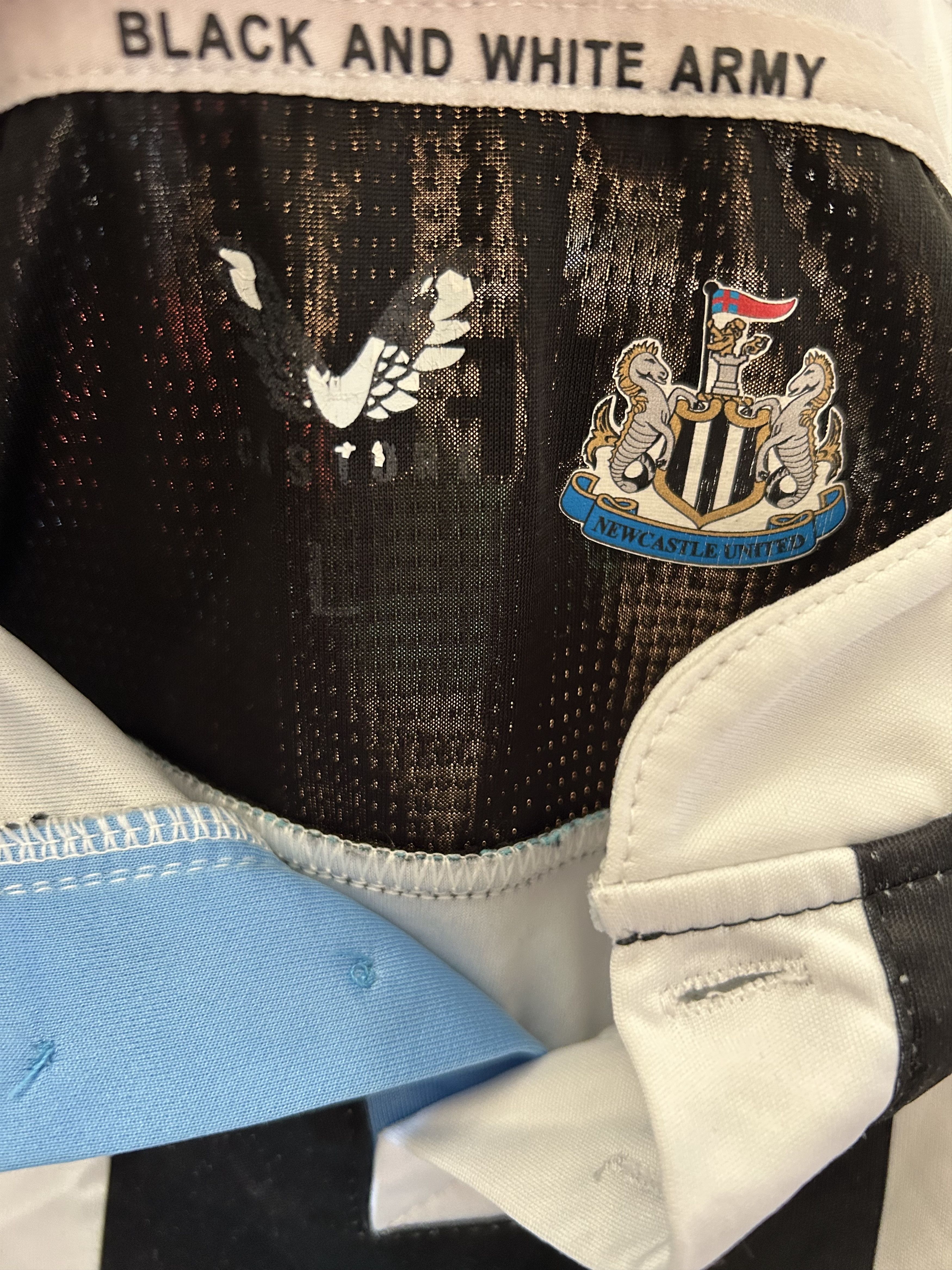 Castore NEWCASTLE UNITED FC 2021 - 2022 Castore - L/XL - UNIQUE Size US L / EU 52-54 / 3 - 8 Thumbnail