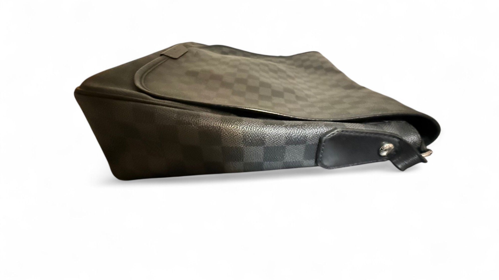 Louis Vuitton LOUIS VUITTON Damier Graphite Daniel MM Messenger Bag N58033 Size ONE SIZE - 4 Thumbnail