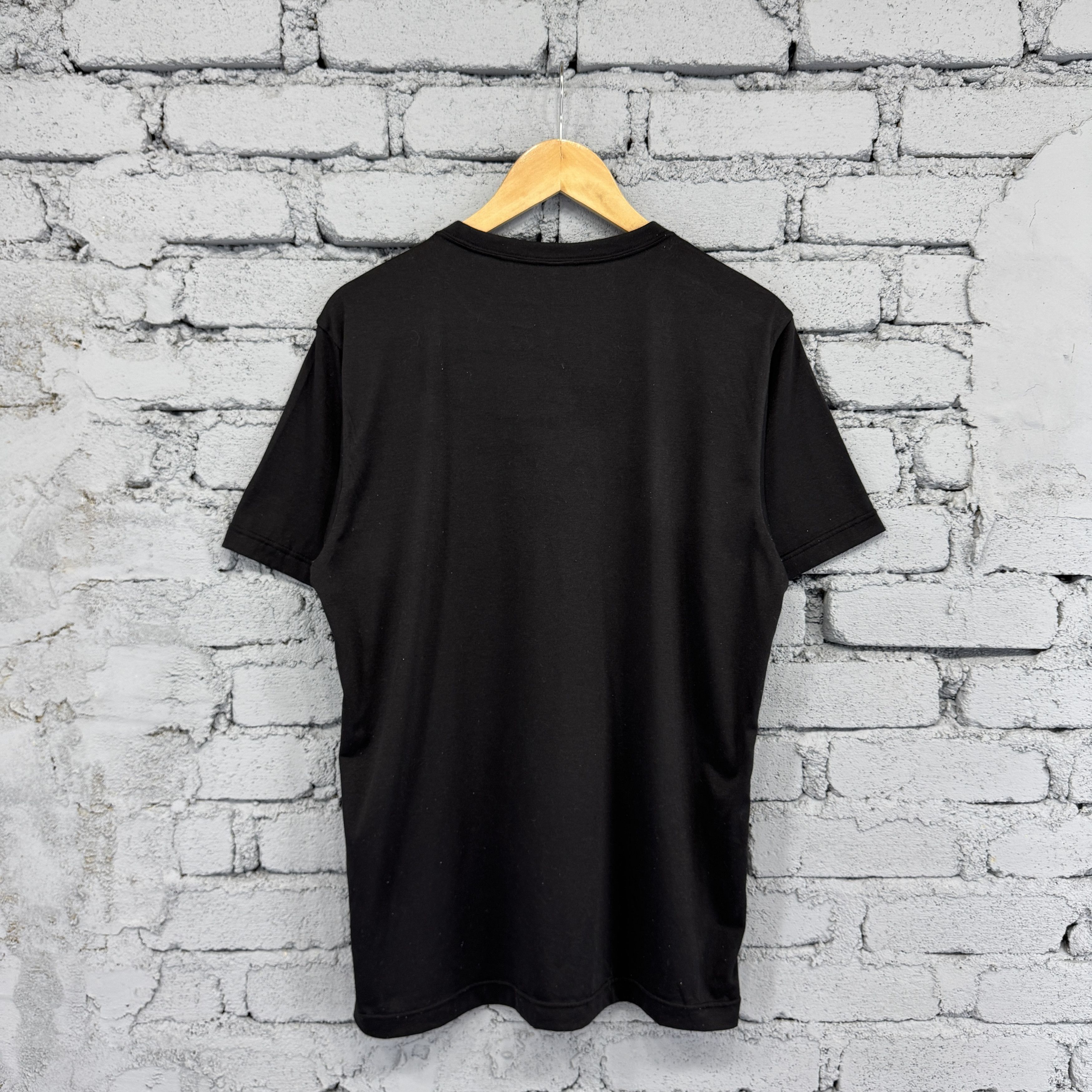 Oakley Vintage Y2K Oakley Men's Big Logo Sunfaded Tshirt Size US L / EU 52-54 / 3 - 2 Thumbnail