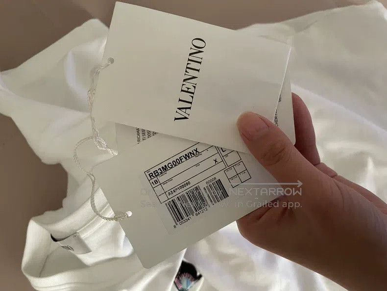 Valentino Valentino Butterfly embroidered short sleeves Size L / US 10 / IT 46 - 4 Thumbnail