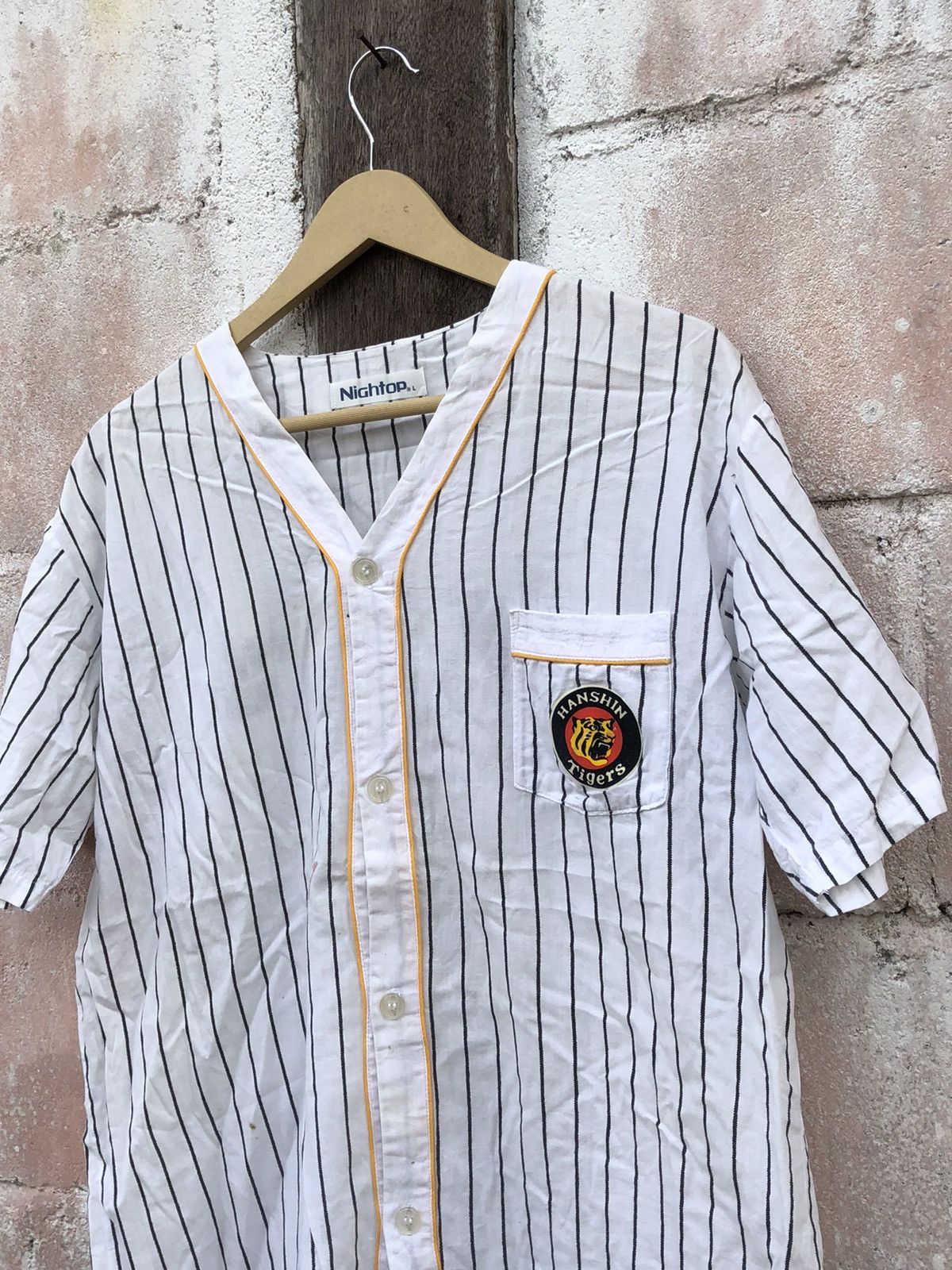 MLB Hanshin Tiger Jersey MLB Size US L / EU 52-54 / 3 - 4 Thumbnail
