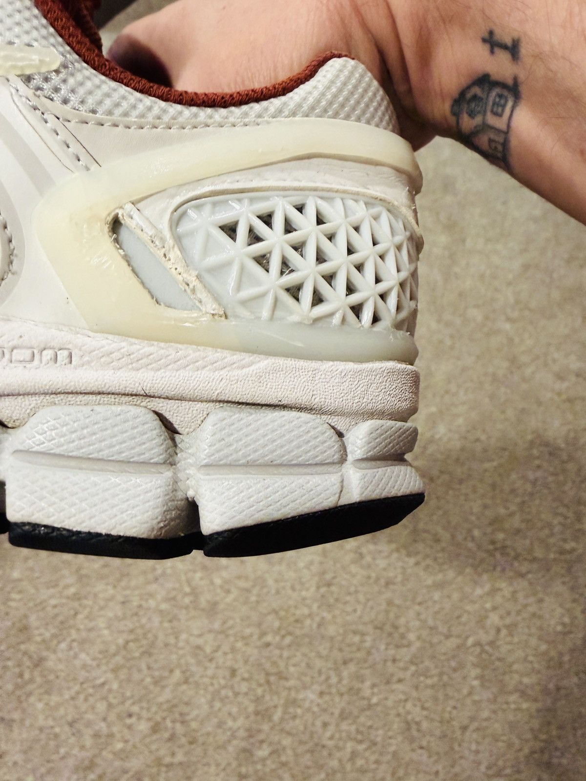 A-COLD-WALL* × Nike Nike A Cold Wall Vomero 5 Sail Size US 8 / EU 41 - 16 Thumbnail