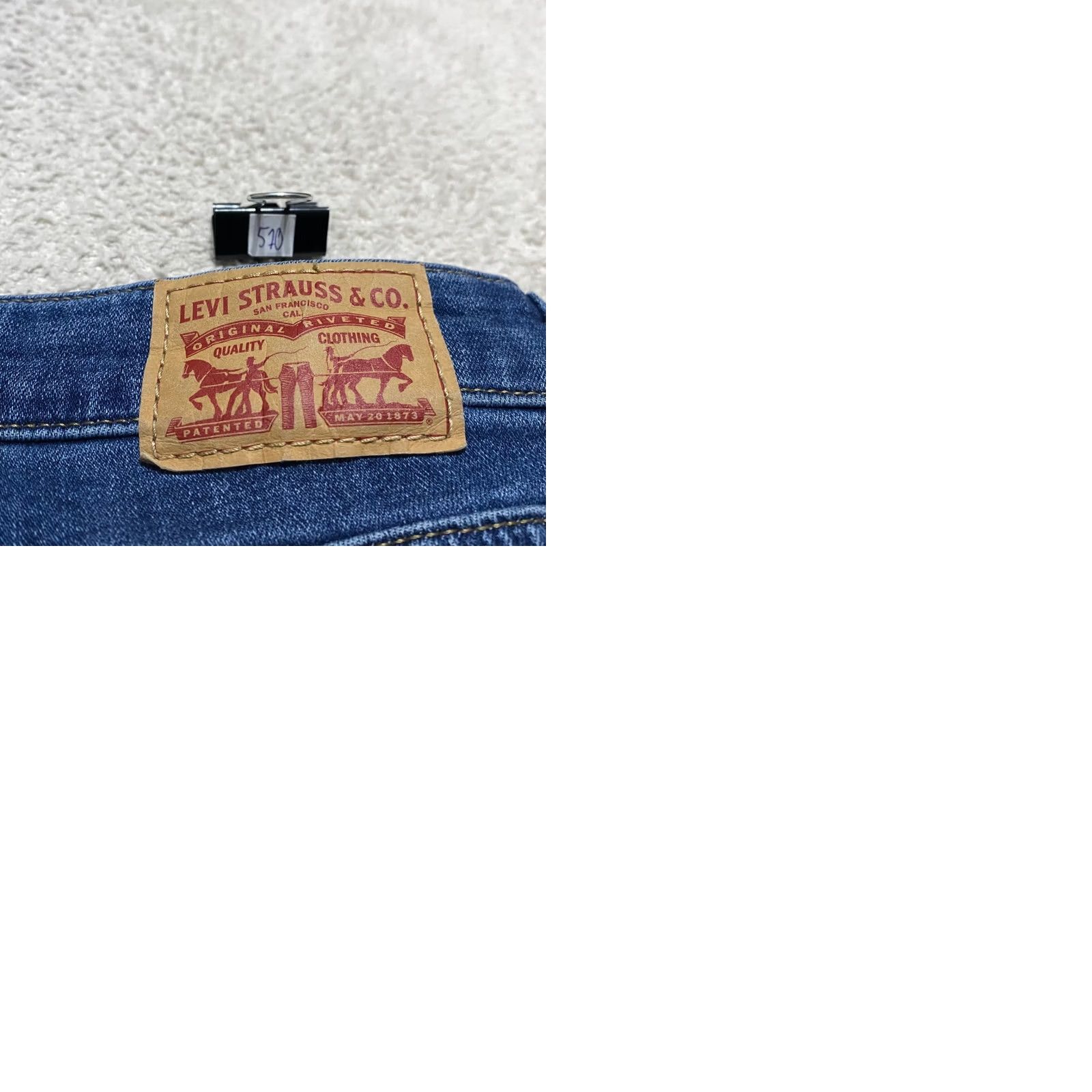 Levi's VINTAGE Levis Womens 22W Plus Jeans Blue Denim Distressed Cut-Off Mid Rise Inseam 7" Size 40" / US 18 - 9 Thumbnail