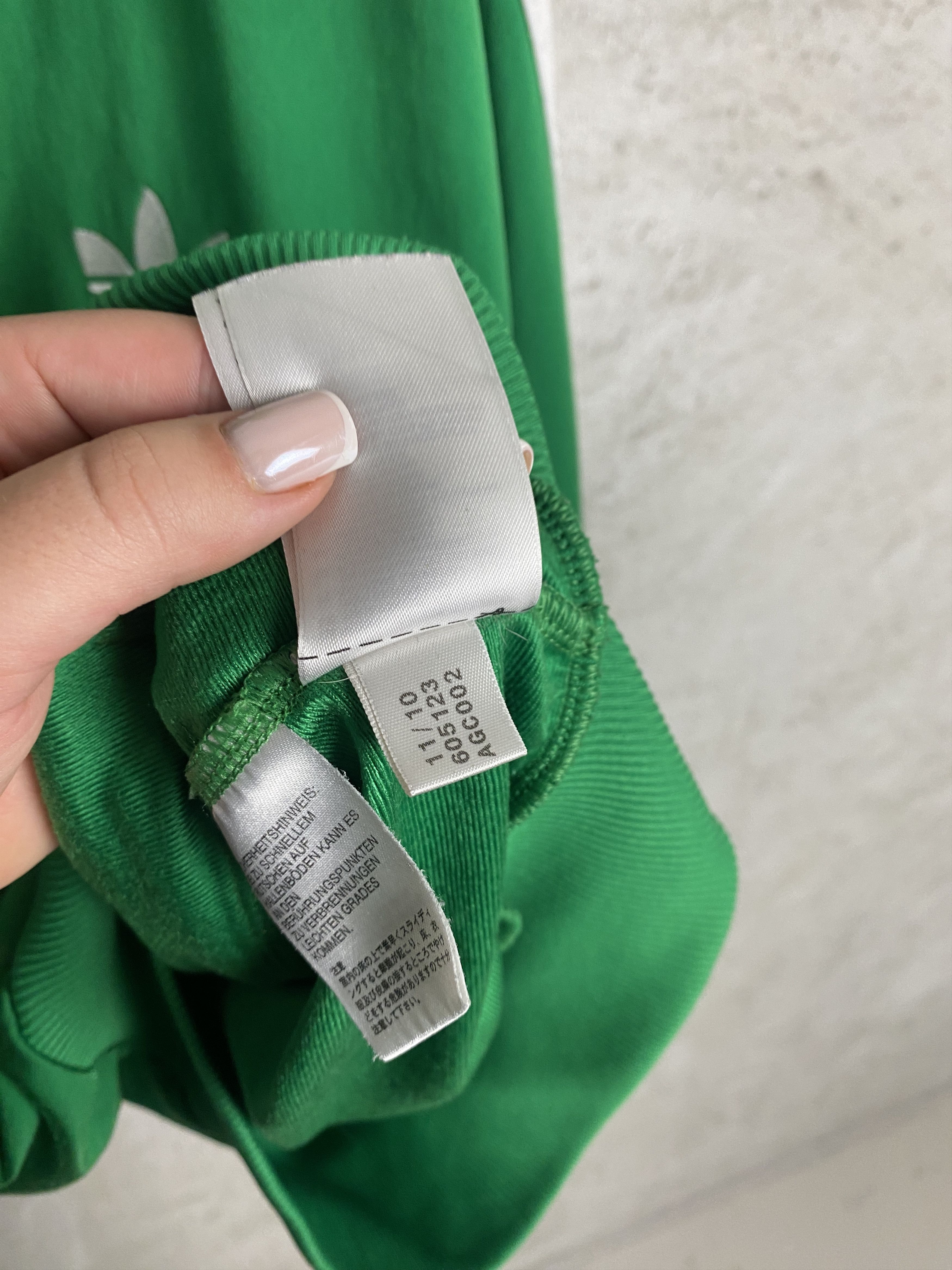 Adidas Adidas small logo zip-up sweatshirt y2k 00s hip hop Size US S / EU 44-46 / 1 - 6 Thumbnail