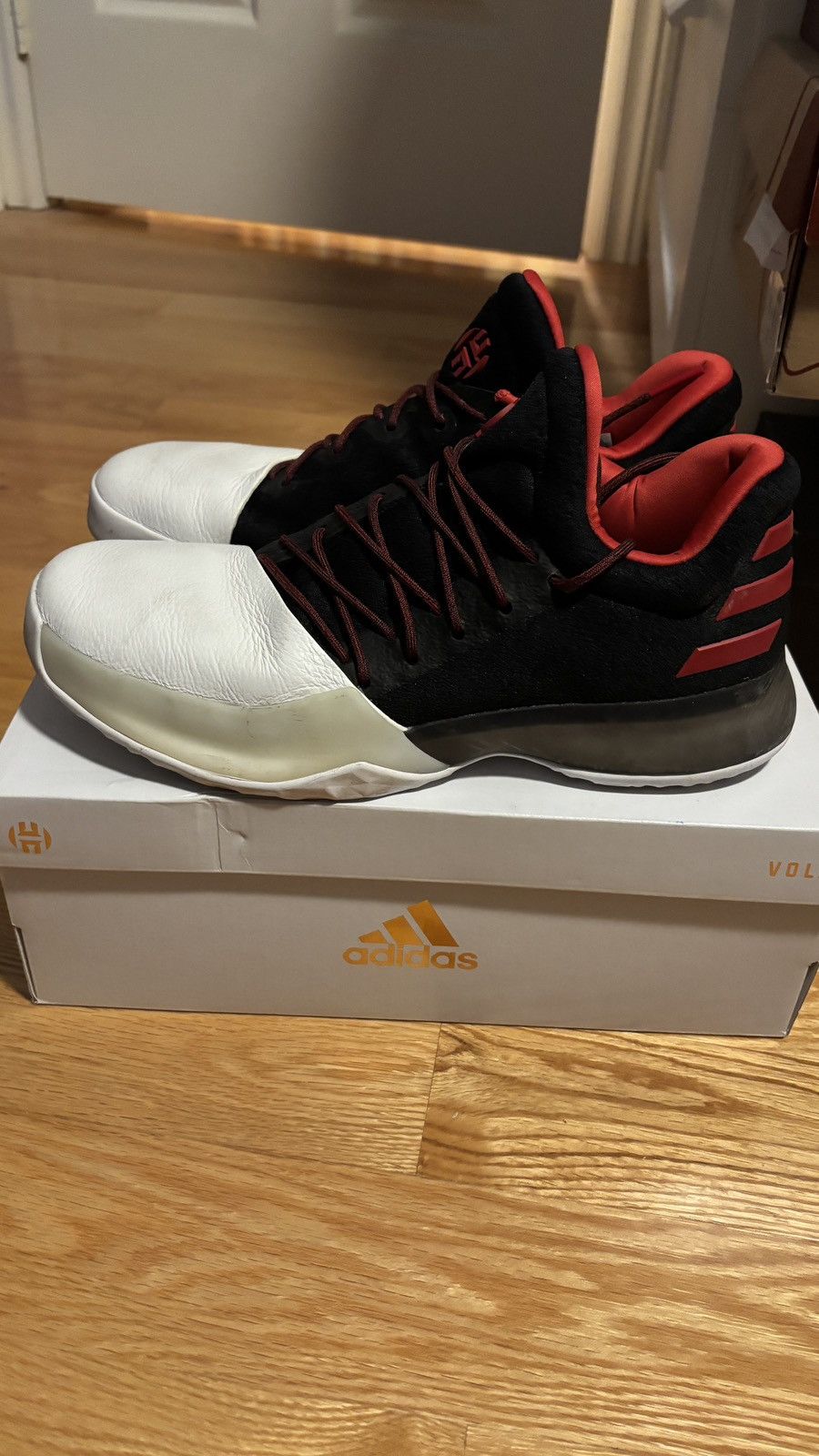 Adidas ADIDAS HARDEN 1 OG BRED SZ 9.5 Size US 9.5 / EU 42-43 - 6 Thumbnail