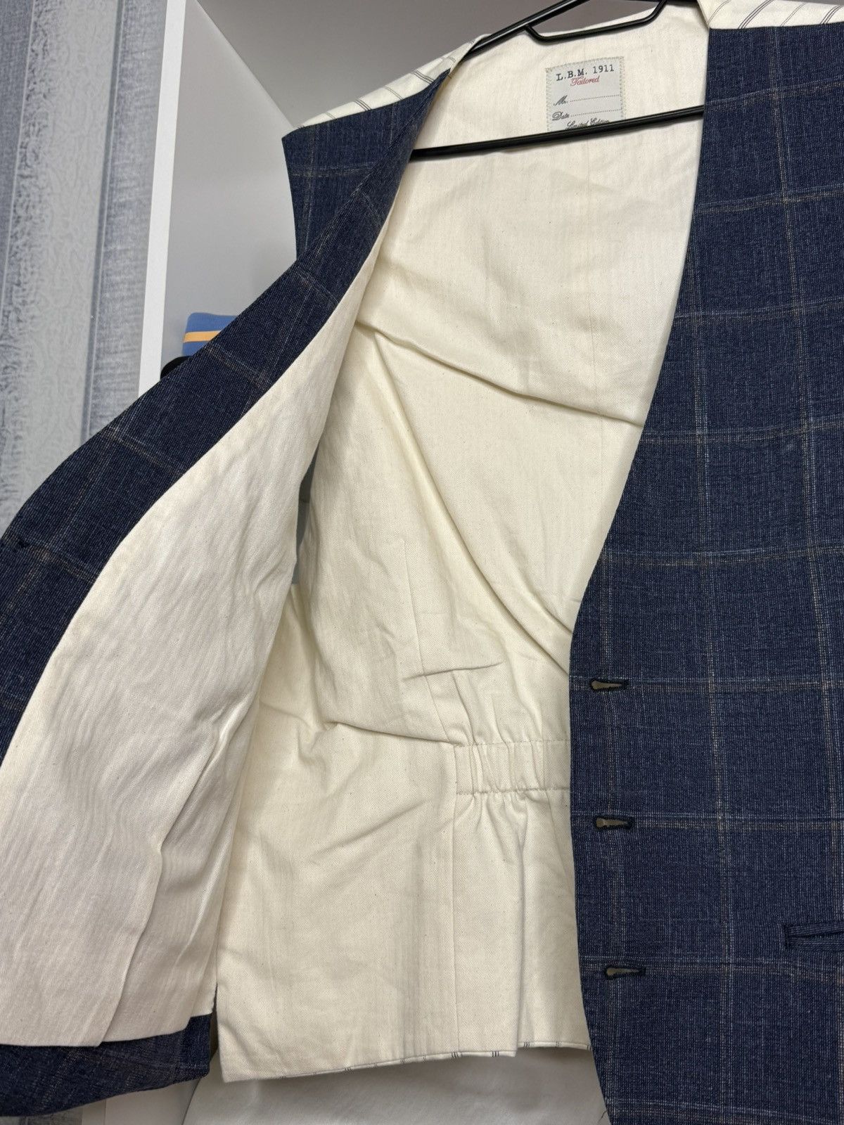 L.B.M. 1911 L.B.M. 1911 check pattern blue mens wool vest Size US L / EU 52-54 / 3 - 8 Thumbnail