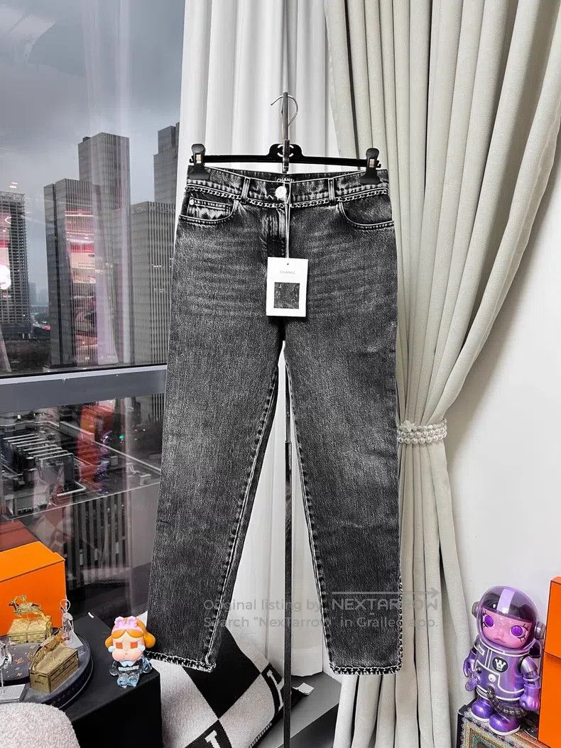 Chanel Chanel Smoke gray leather chain logo jeans Size 25" / US 0 / IT 36 - 1 Thumbnail